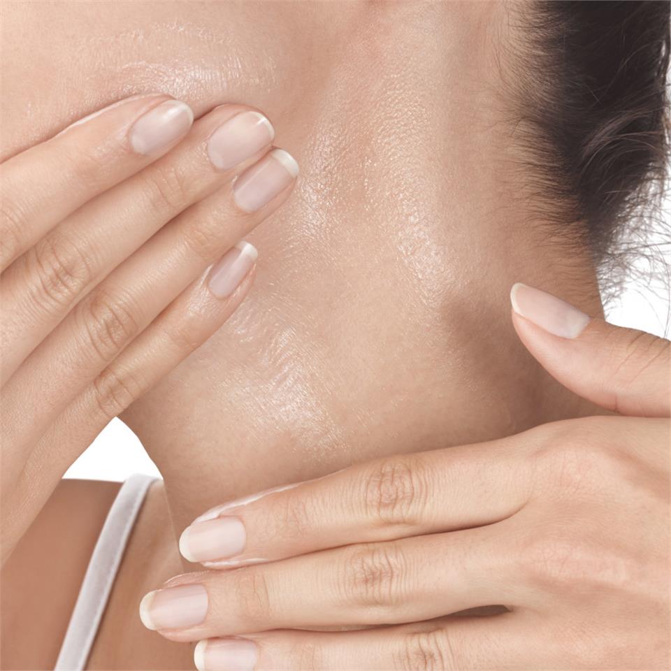 Vichy Neovadiol Menopoz Dönemi Phytosculpt Yüz ve Boyun Bölgesi Sıkılaştırıcı Bakım 50 ml