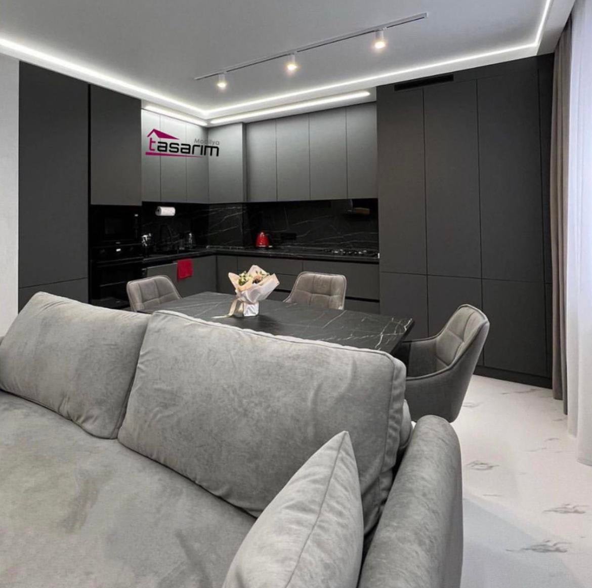 Akrilik mutfak dolabı