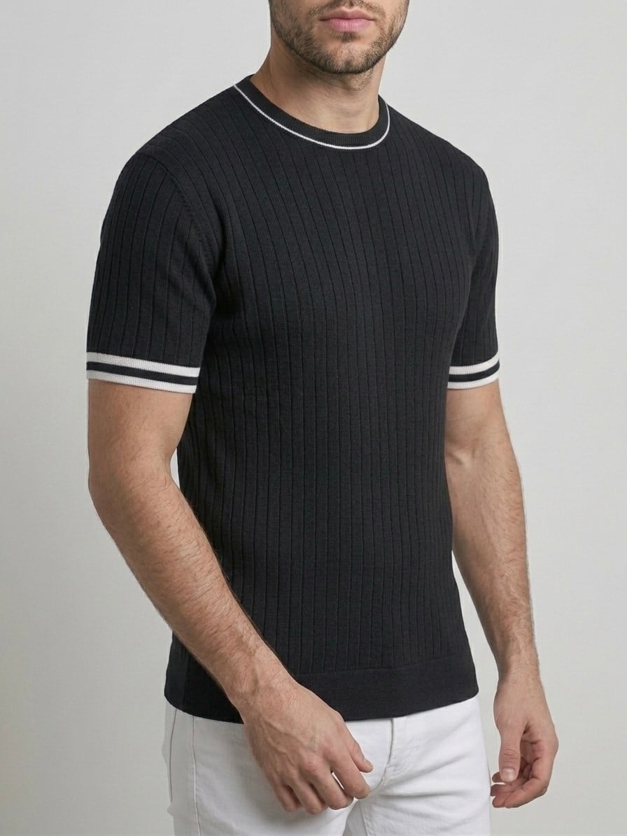 Homiro.com.tr'de erkek ekru fitilli slim fit bisiklet yaka triko t-shirt siyah renk seçeneğiyle! Şıklığı ve rahatlığı bir arada sunan bu ürünü hemen keşfedin.