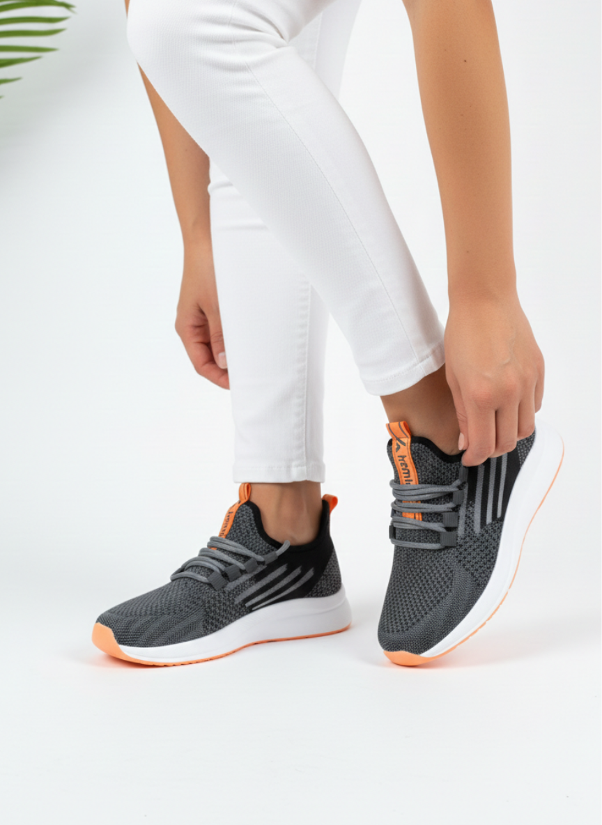 Homiro.com.tr'de Bağcıklı Triko Unisex Spor Ayakkabı-Füme Oranj seçeneğiyle tarzınızı ve konforunuzu bir arada bulabilirsiniz. Unisex spor ayakkabı modelleri için hemen tıklayın!