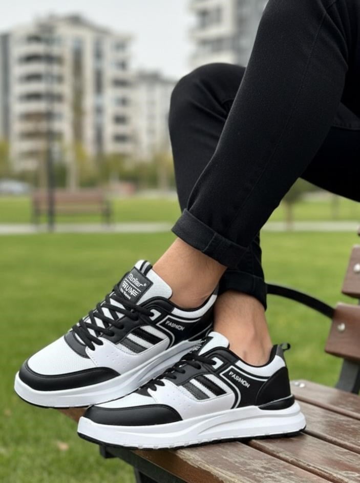 Homiro.com.tr'de erkek anorak, fuspetli spor ayakkabı beyaz ve siyah renk seçenekleri ile! Trend spor giyim ürünleri için hemen tıklayın.