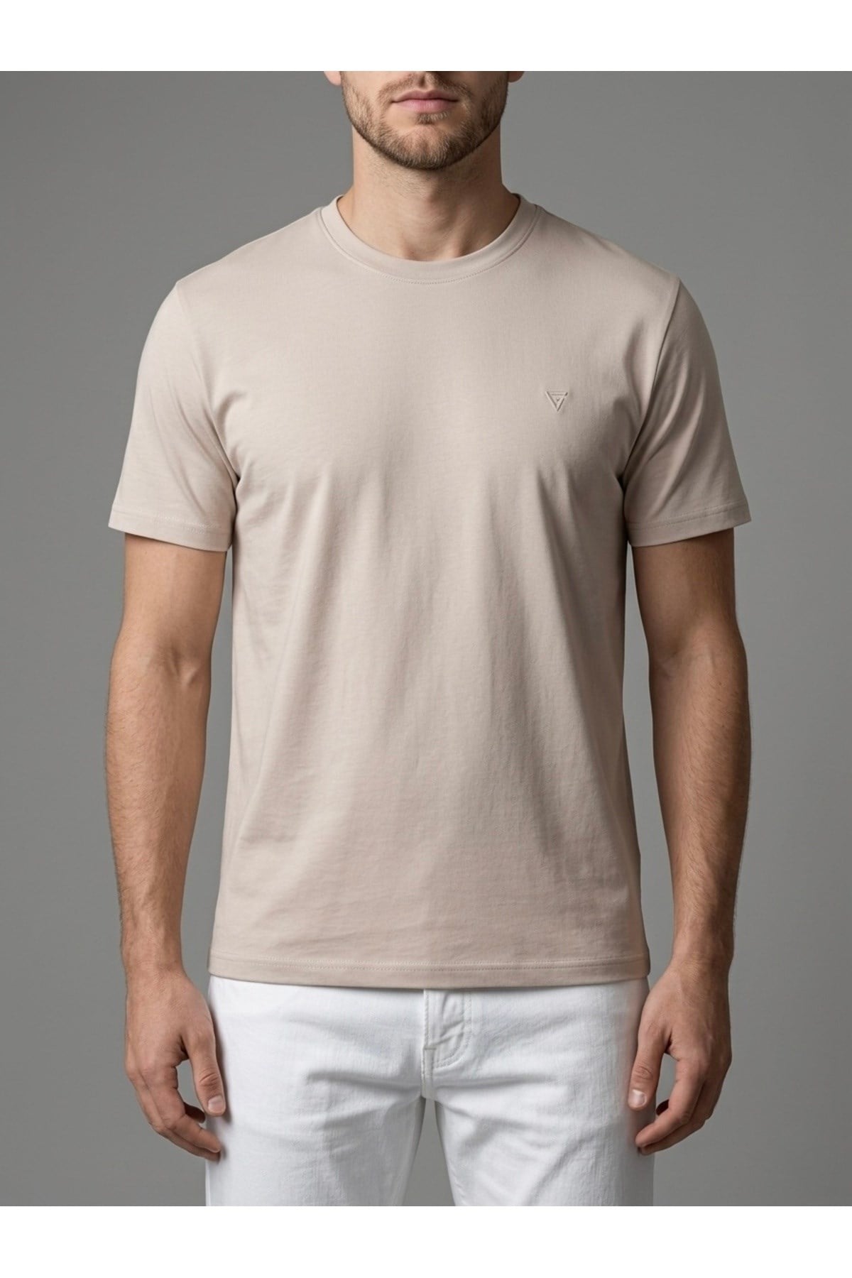 homiro.com.tr'de erkekler için şık ve zarif bir seçenek olan Basic Slim Fit Bisiklet Yaka T-Shirt - Bordo modelini keşfedin. Kaliteli kumaşı ve şık tasarımıyla tarzınıza tarz katın!