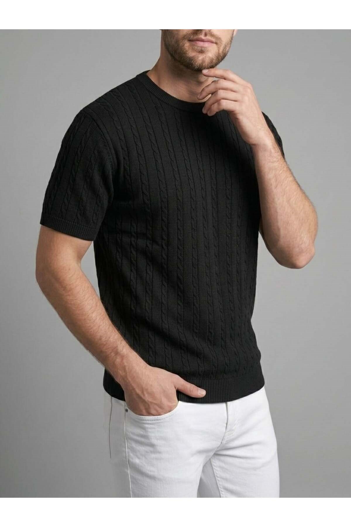 Homiro.com.tr'de erkekler için kahverengi fitilli triko slim fit t-shirtleri bulabilirsiniz. Kaliteli ve şık tasarımlarla dikkat çeken ürünlerimiz, gardırobunuza şıklık katacak. Hemen inceleyin!