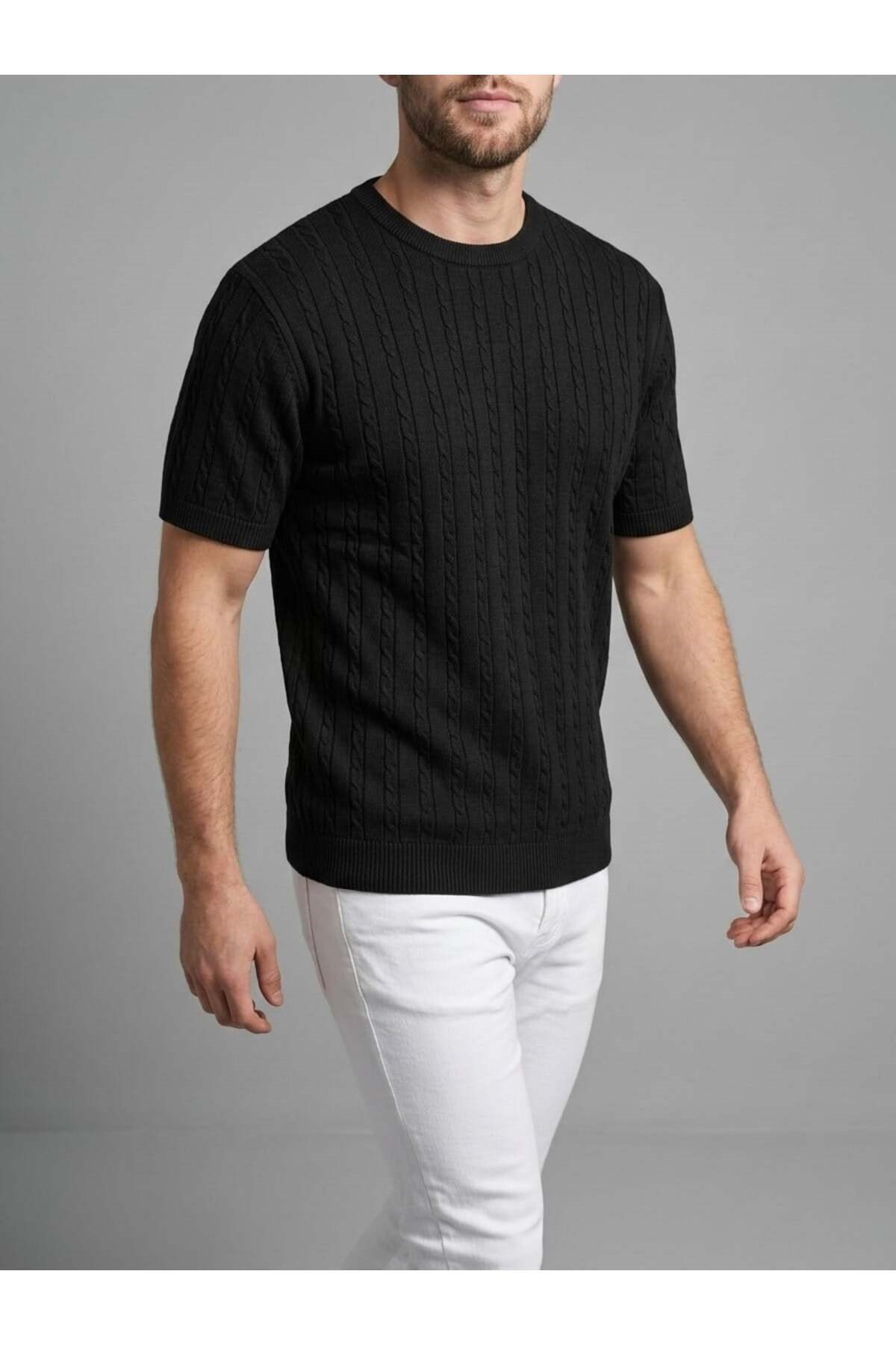 Homiro.com.tr'de erkekler için kahverengi fitilli triko slim fit t-shirtleri bulabilirsiniz. Kaliteli ve şık tasarımlarla dikkat çeken ürünlerimiz, gardırobunuza şıklık katacak. Hemen inceleyin!