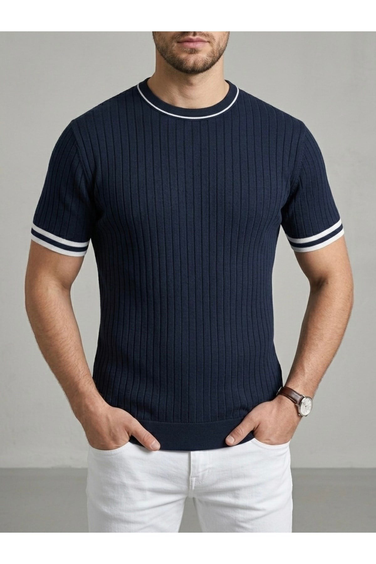 homiro.com.tr'de erkekler için şık ve rahat bir seçenek olan ekru fitilli slim fit bisiklet yaka triko t-shirt lacivert renk seçeneğiyle! Kaliteli kumaşı ve şık tasarımıyla şimdi özel indirimlerle sizi bekliyor.