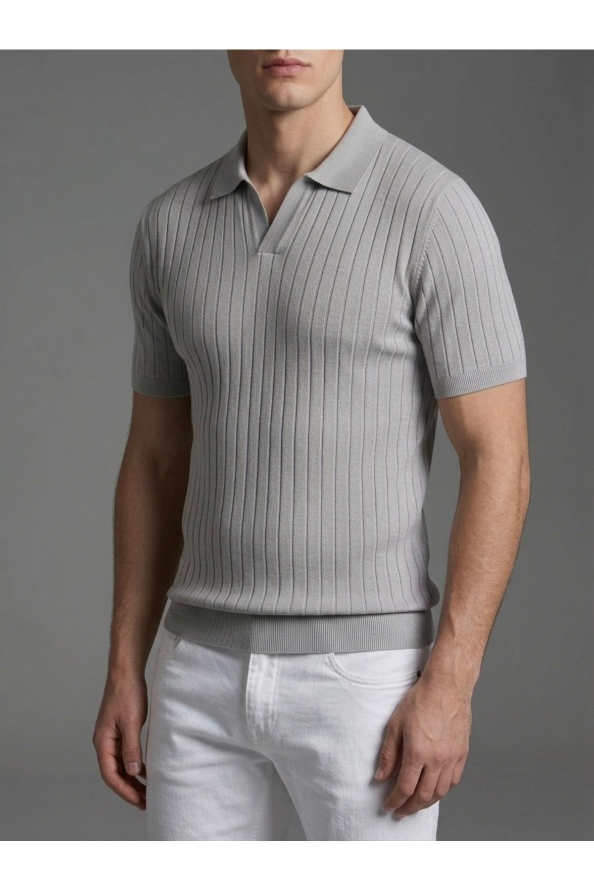 Homiro.com.tr'de erkek slim fit ekru triko polo yaka t-shirt lacivert renk seçeneğiyle! Şıklığı ve rahatlığı bir arada sunan bu ürünü hemen inceleyin.