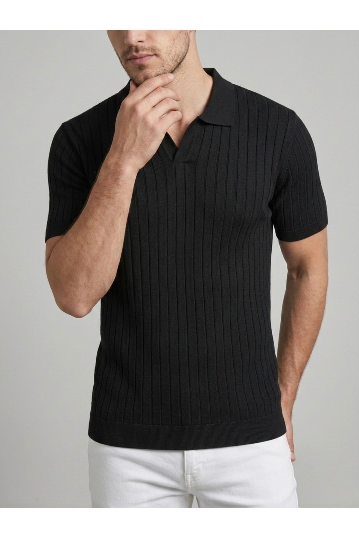 Homiro.com.tr'de erkek slim fit ekru triko polo yaka t-shirt lacivert renk seçeneğiyle! Şıklığı ve rahatlığı bir arada sunan bu ürünü hemen inceleyin.