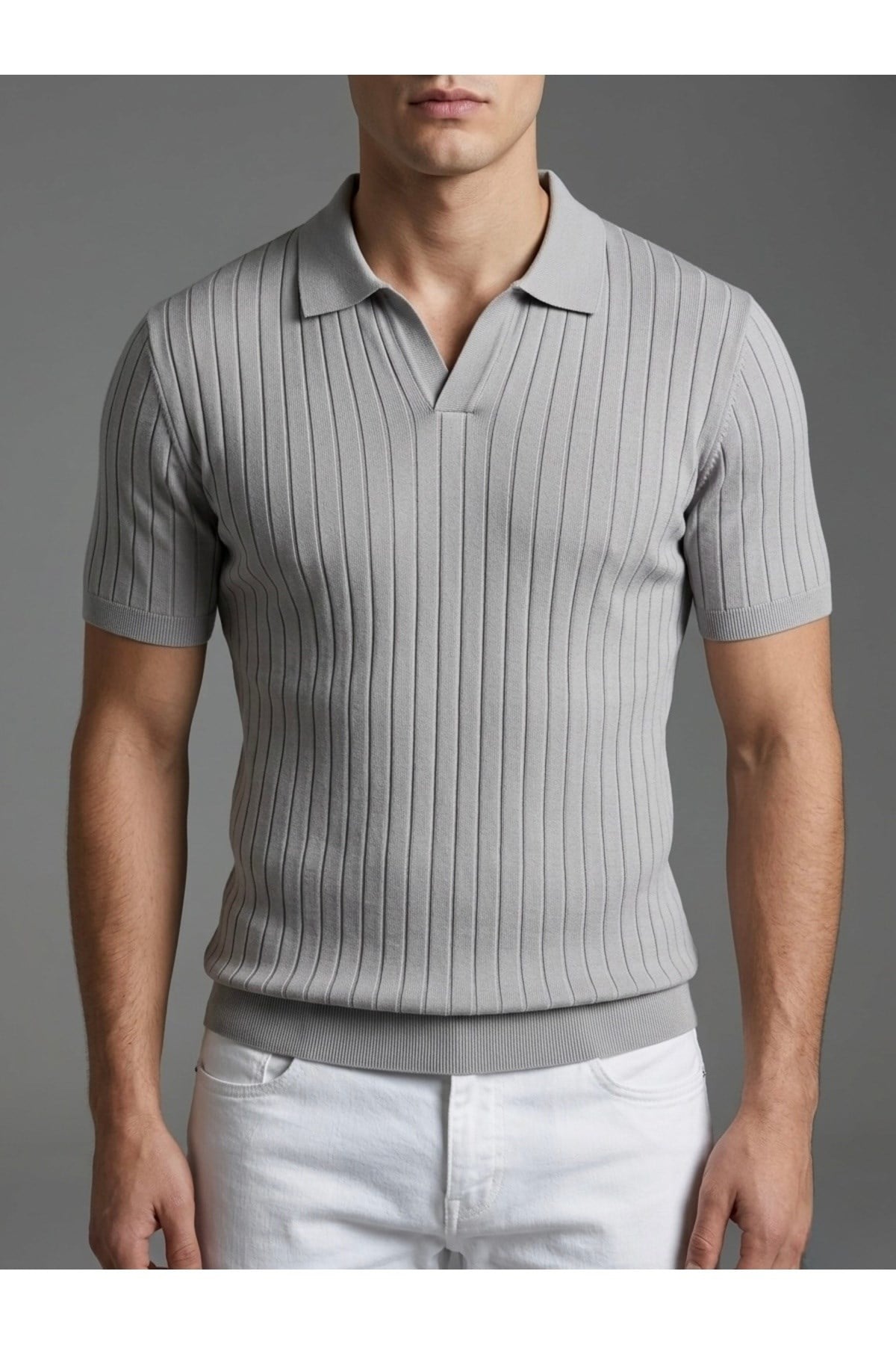 Homiro.com.tr'de erkek slim fit ekru triko polo yaka t-shirt lacivert renk seçeneğiyle! Şıklığı ve rahatlığı bir arada sunan bu ürünü hemen inceleyin.