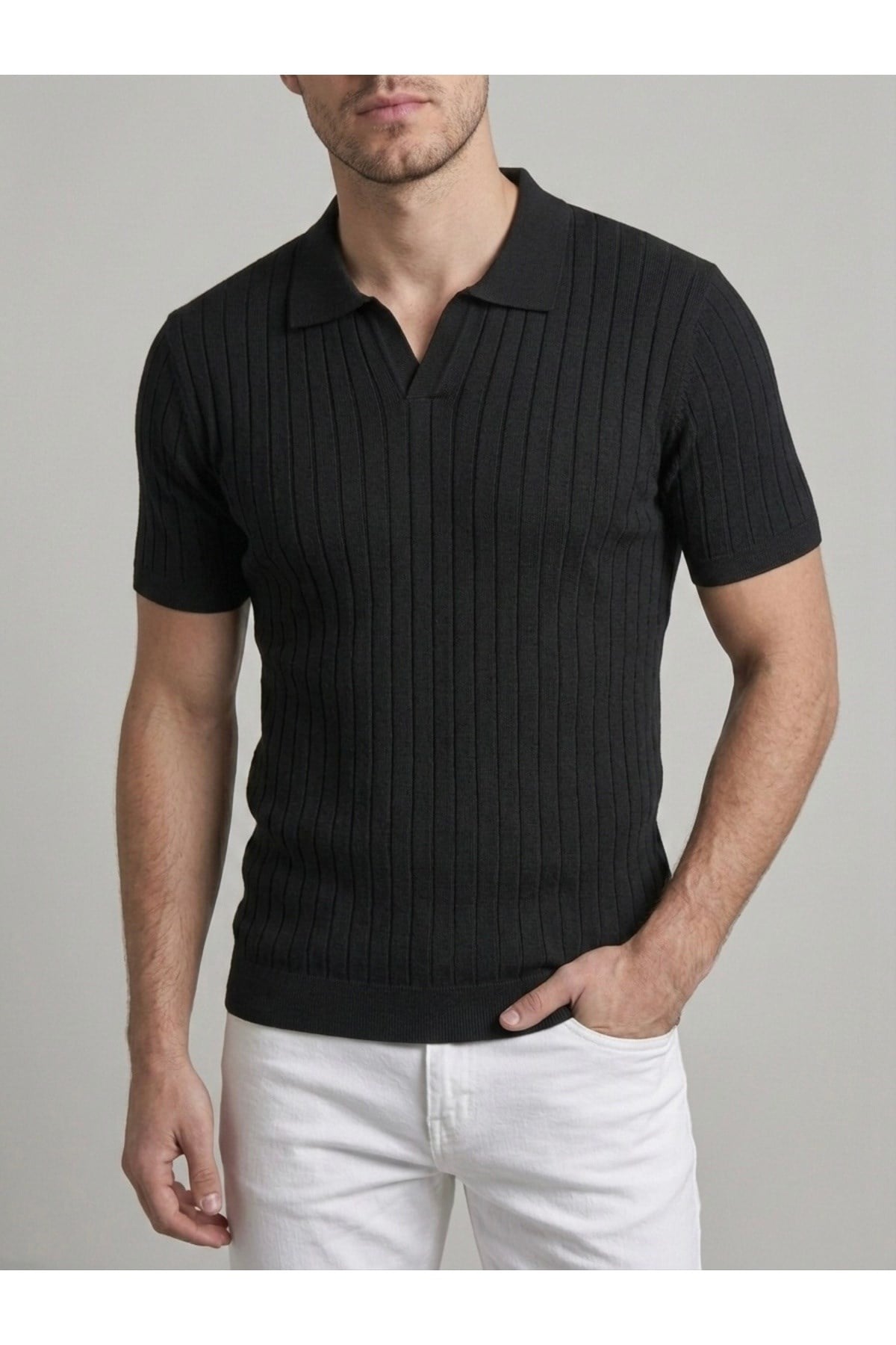 Homiro.com.tr'de erkek slim fit ekru triko polo yaka t-shirt lacivert renk seçeneğiyle! Şıklığı ve rahatlığı bir arada sunan bu ürünü hemen inceleyin.