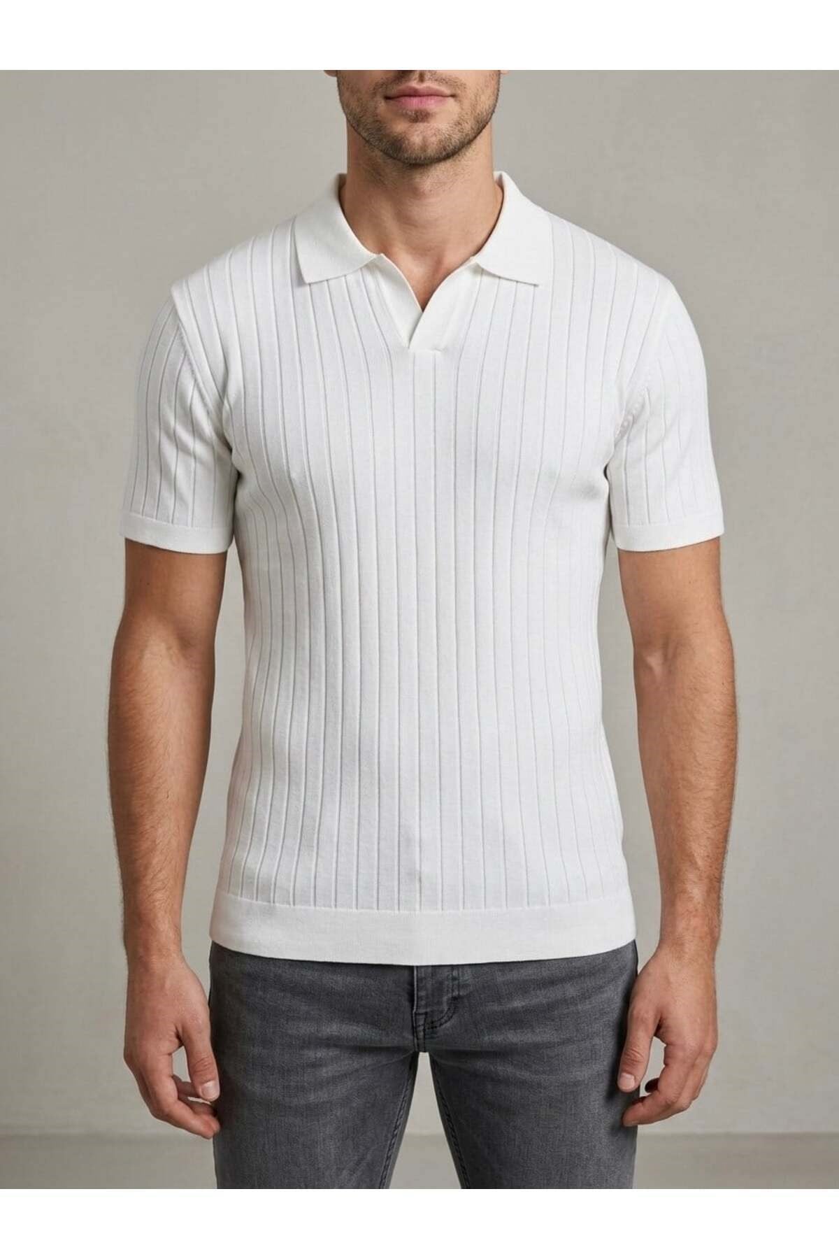 Homiro.com.tr'de erkek slim fit ekru triko polo yaka t-shirt lacivert renk seçeneğiyle! Şıklığı ve rahatlığı bir arada sunan bu ürünü hemen inceleyin.