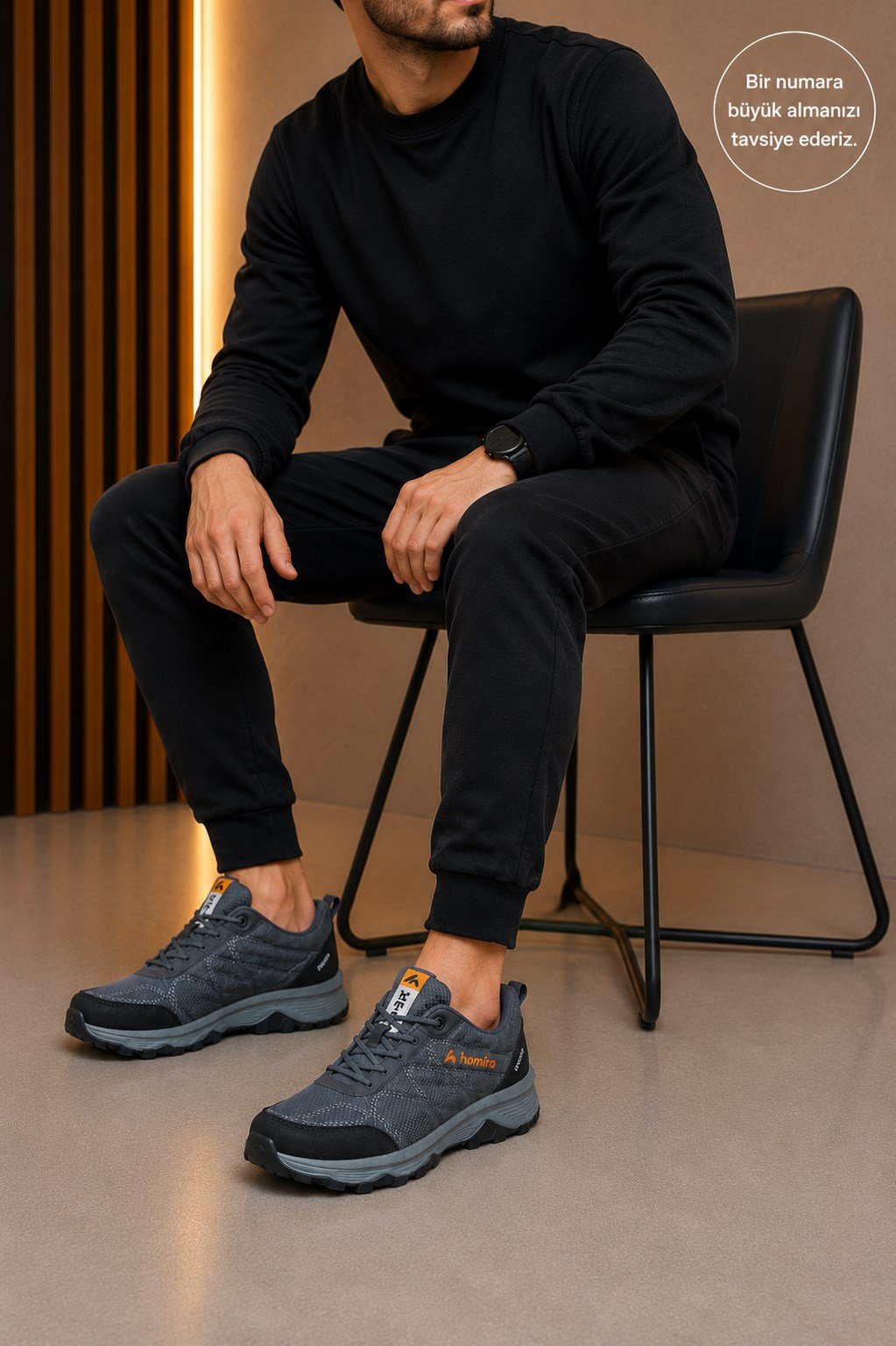 Homiro.com.tr'de erkek su geçirmez poli taban fuspedli spor ayakkabı - füme rengi seçenekleriyle bulabilirsin. Kaliteli malzeme ve şık tasarımıyla spor ayakkabılarını keşfetmek için hemen tıkla!