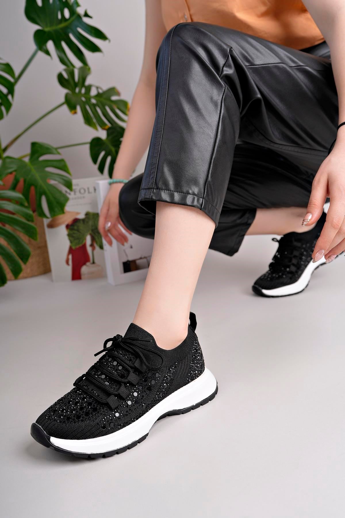 Kadın Bağcıklı Pullu  Triko Poli Taban Spor Sneaker Ayakkabı-Siyah
