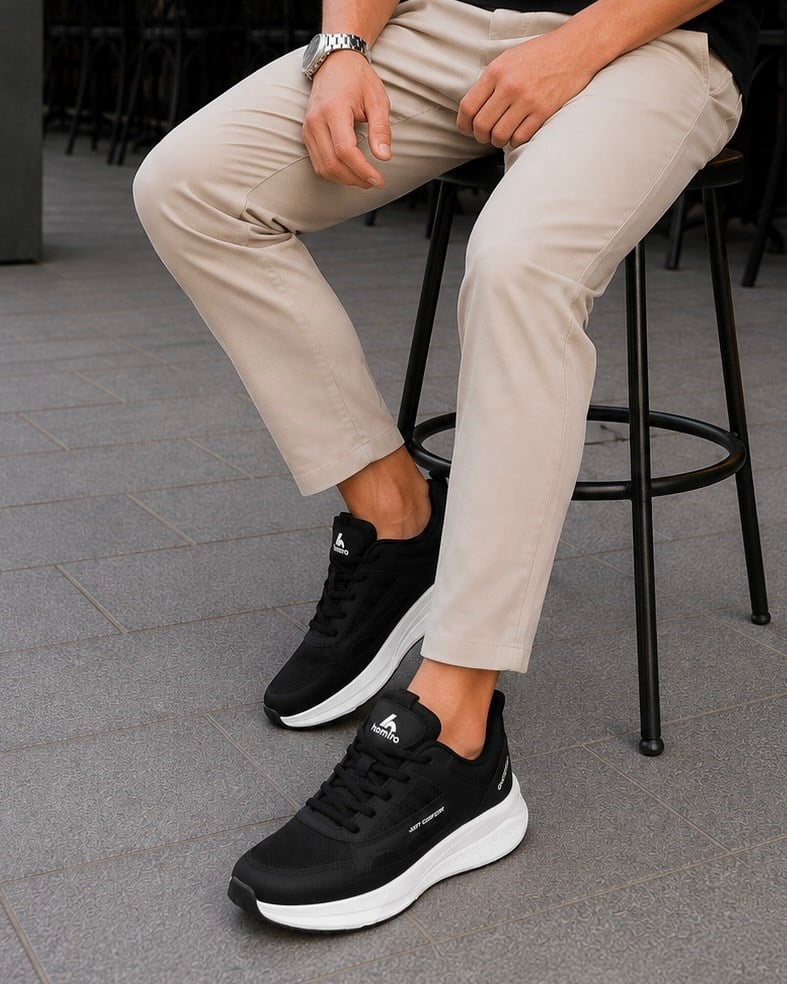 Homiro.com.tr'de Unisex Fuspetli Su Geçirmez Spor Ayakkabı - Siyah Beyaz uygun fiyat ve kaliteli seçenekleriyle sizleri bekliyor! Şimdi hemen inceleyin ve avantajlı fiyatlarla satın alın.