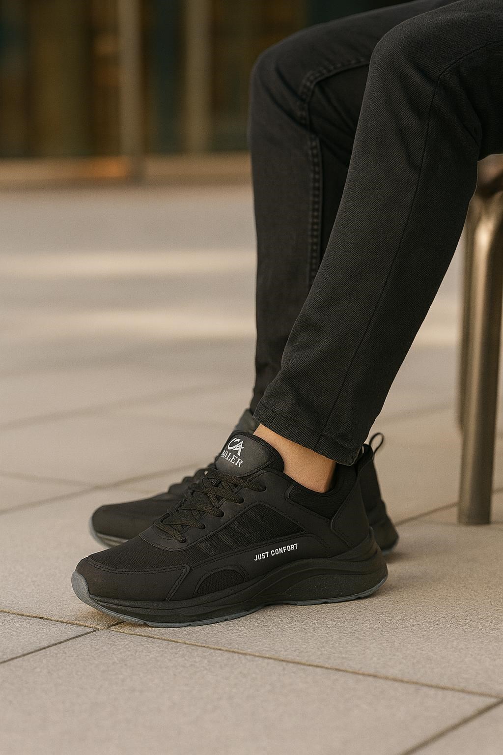 Homiro.com.tr'de Unisex Fuspetli Su Geçirmez Spor Ayakkabı - Siyah Füme modeli için en uygun fiyatlarla hemen satın alın! Dayanıklı ve şık tasarımıyla her adımda konfor sunuyor.