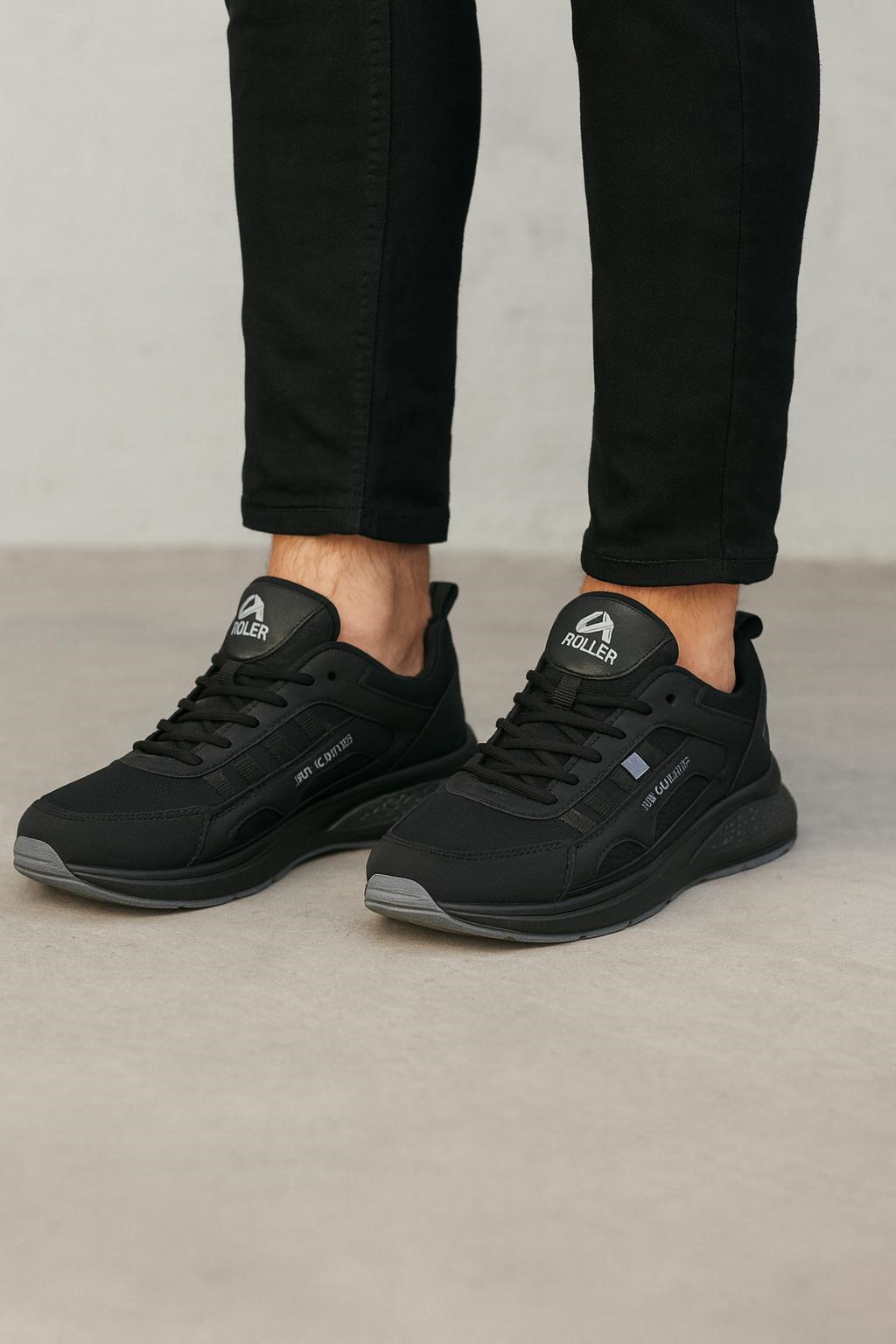 Homiro.com.tr'de Unisex Fuspetli Su Geçirmez Spor Ayakkabı - Siyah Füme modeli için en uygun fiyatlarla hemen satın alın! Dayanıklı ve şık tasarımıyla her adımda konfor sunuyor.