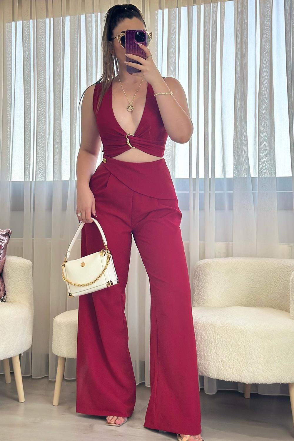 Isabella Toka Detaylı Takım