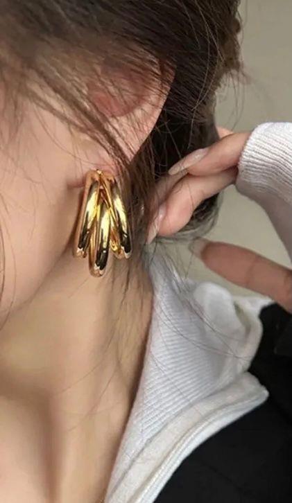 3 Sıra Gold Çelik Küpe