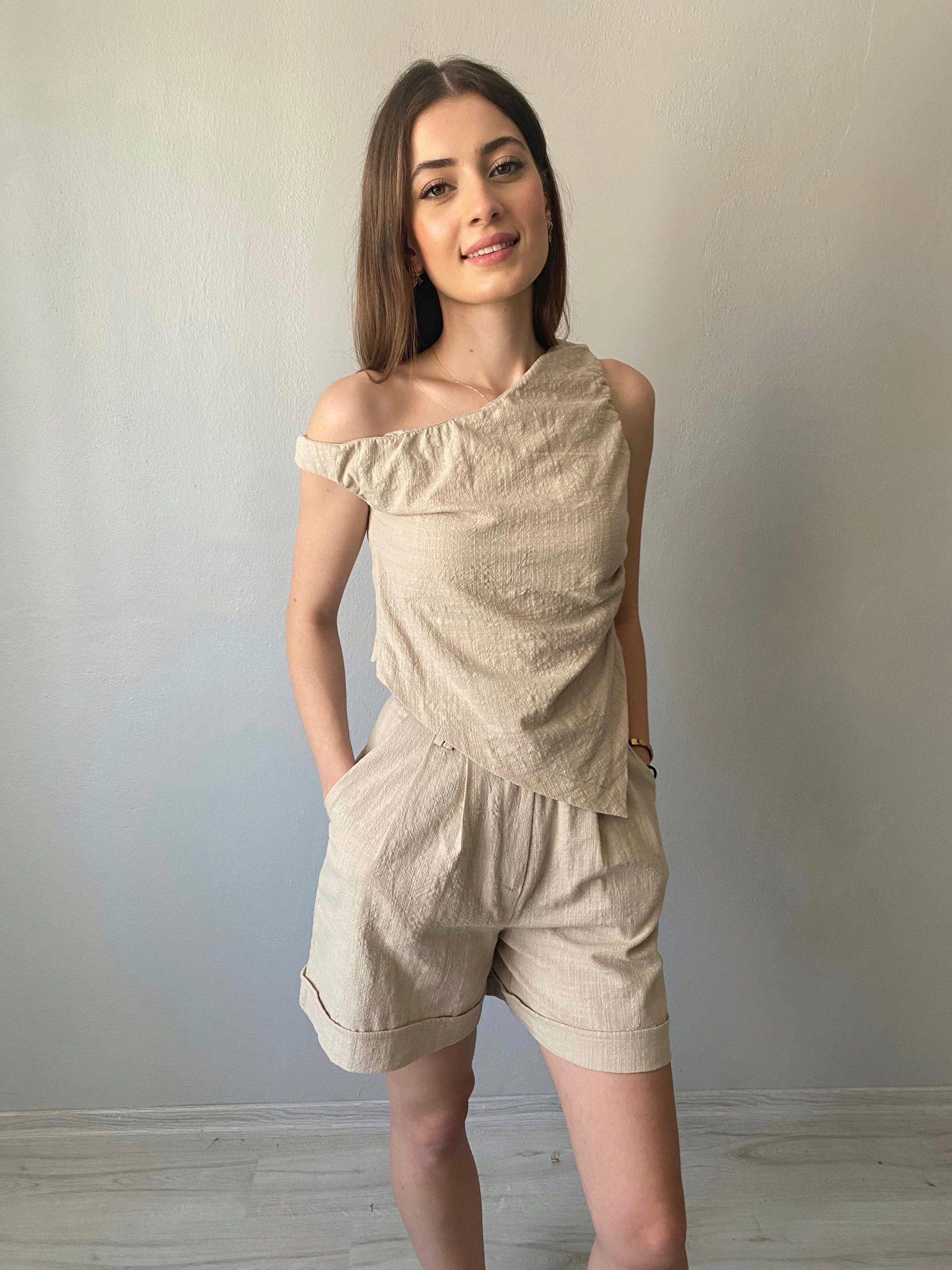 Bej Asitmetrik Bluz Şort Keten Takım