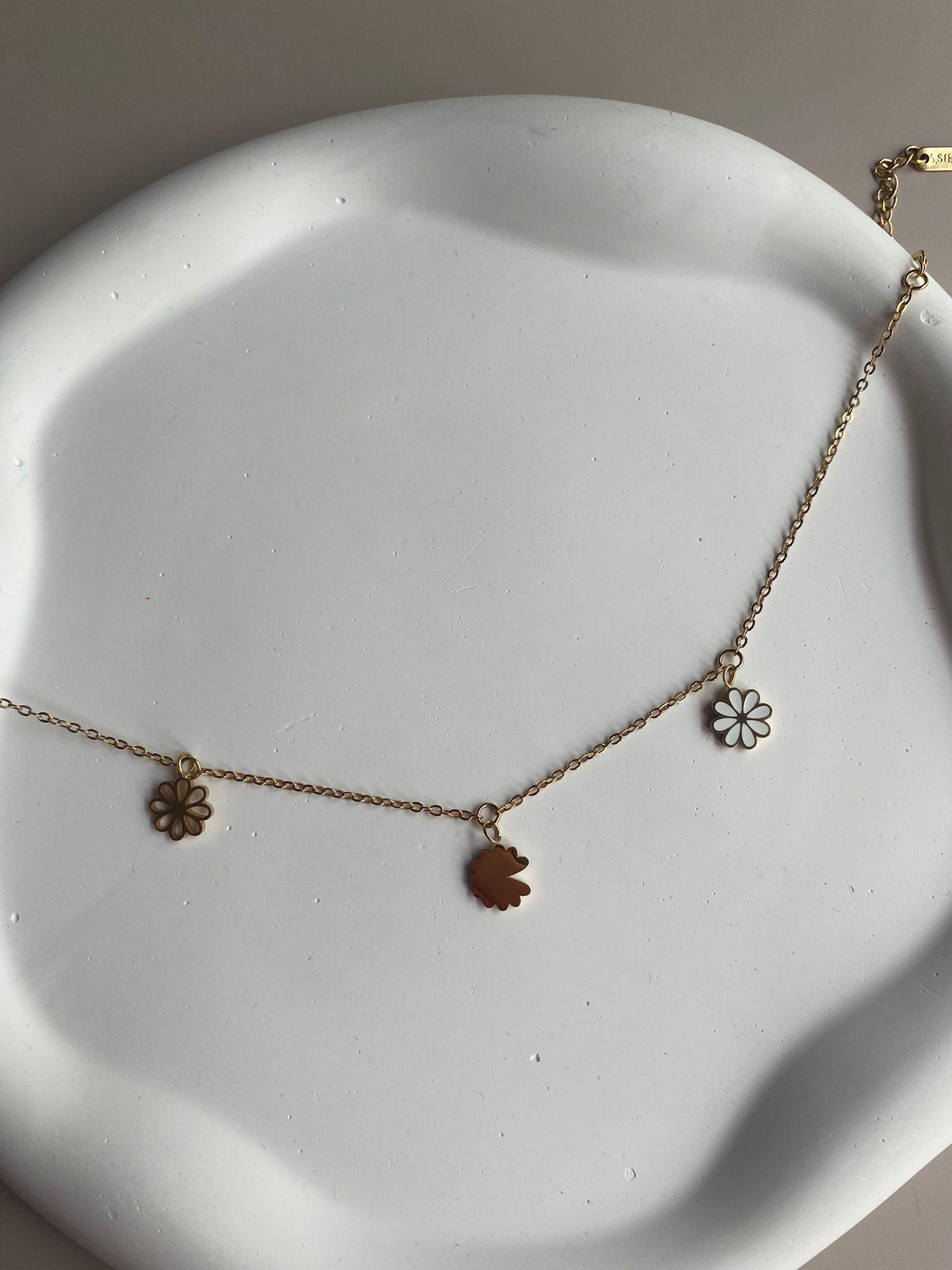 Çelik Beyaz Çiçek Charmlı Çelik Halhal