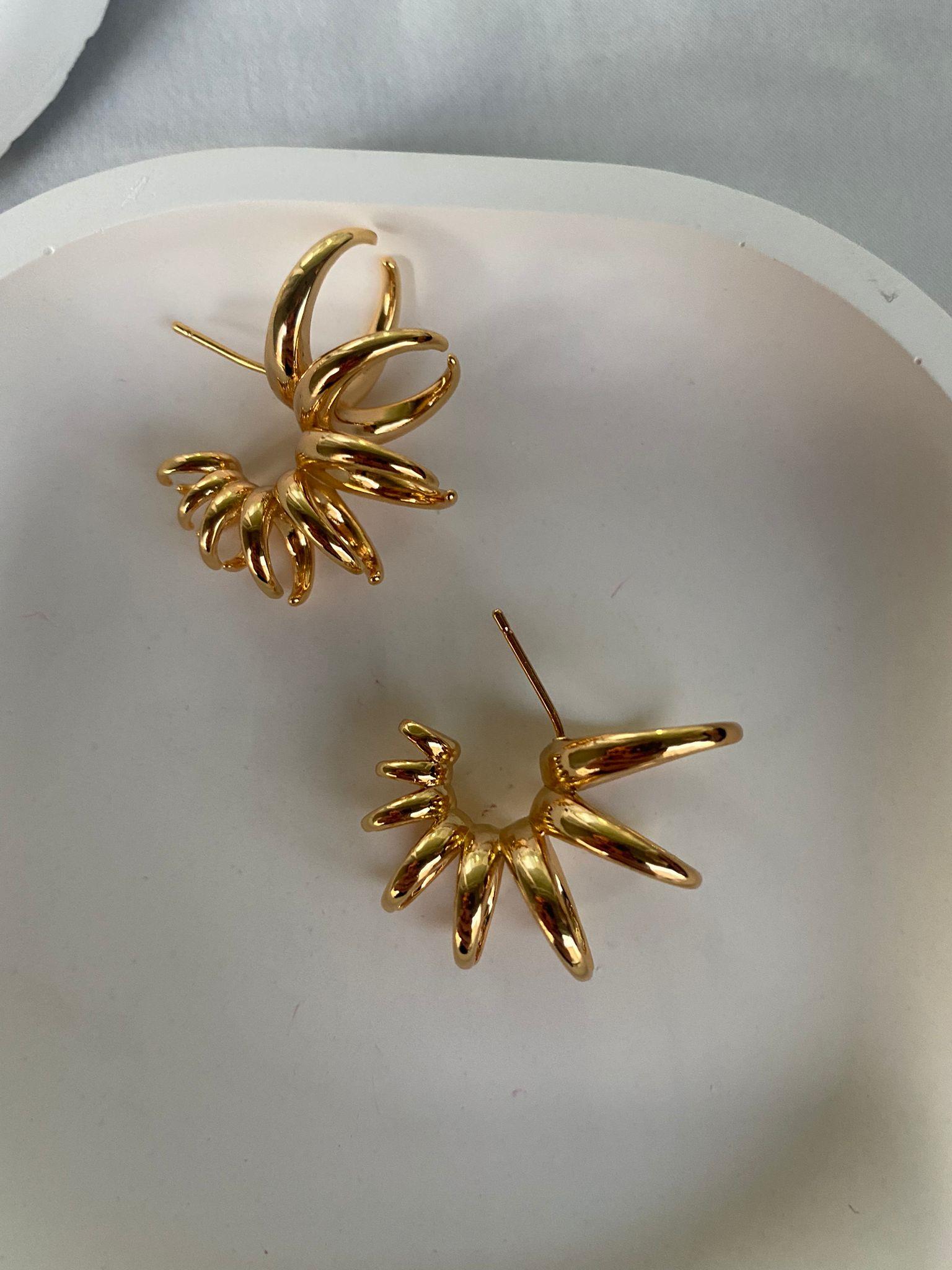 Drop Spiral Botte Gold Tasarım Küpe