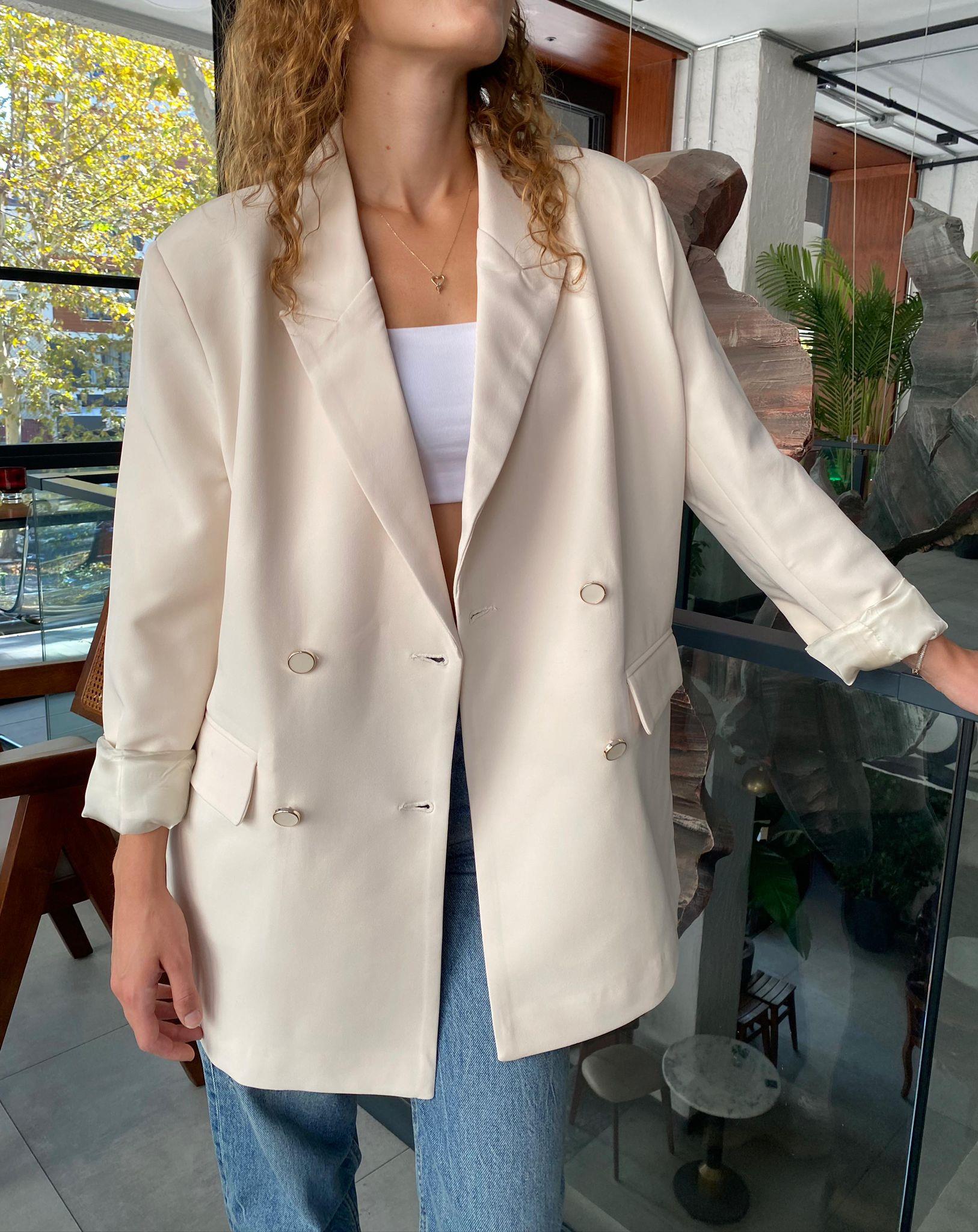 Düğme Detaylı Oversize Kalıp Blazer Ceket Bej