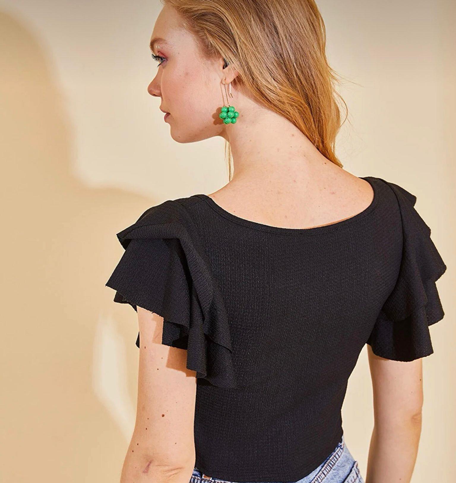 Fırfır Detay Crop Bluz Siyah