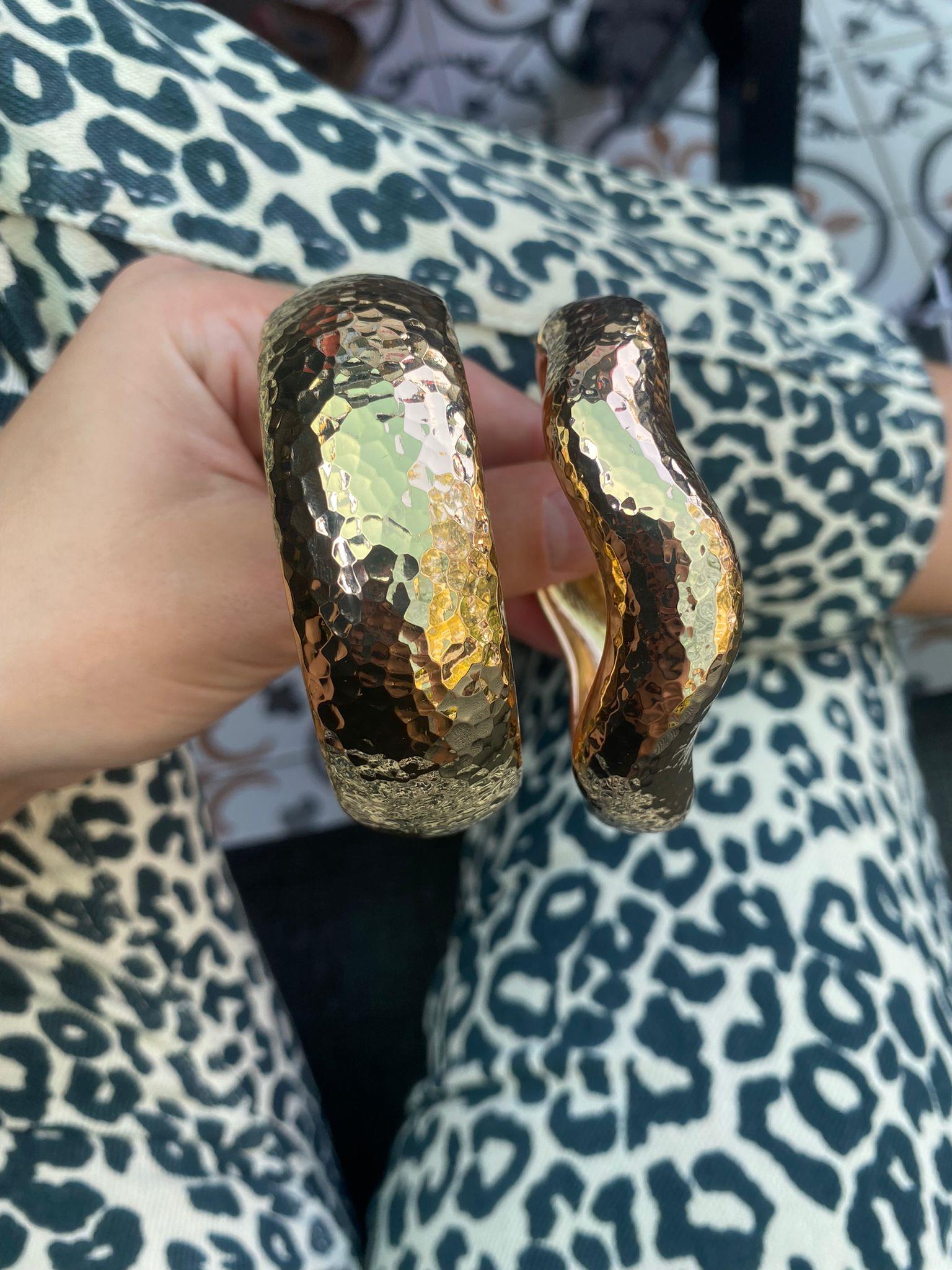 Gold Dokulu Dalga Kelepçe