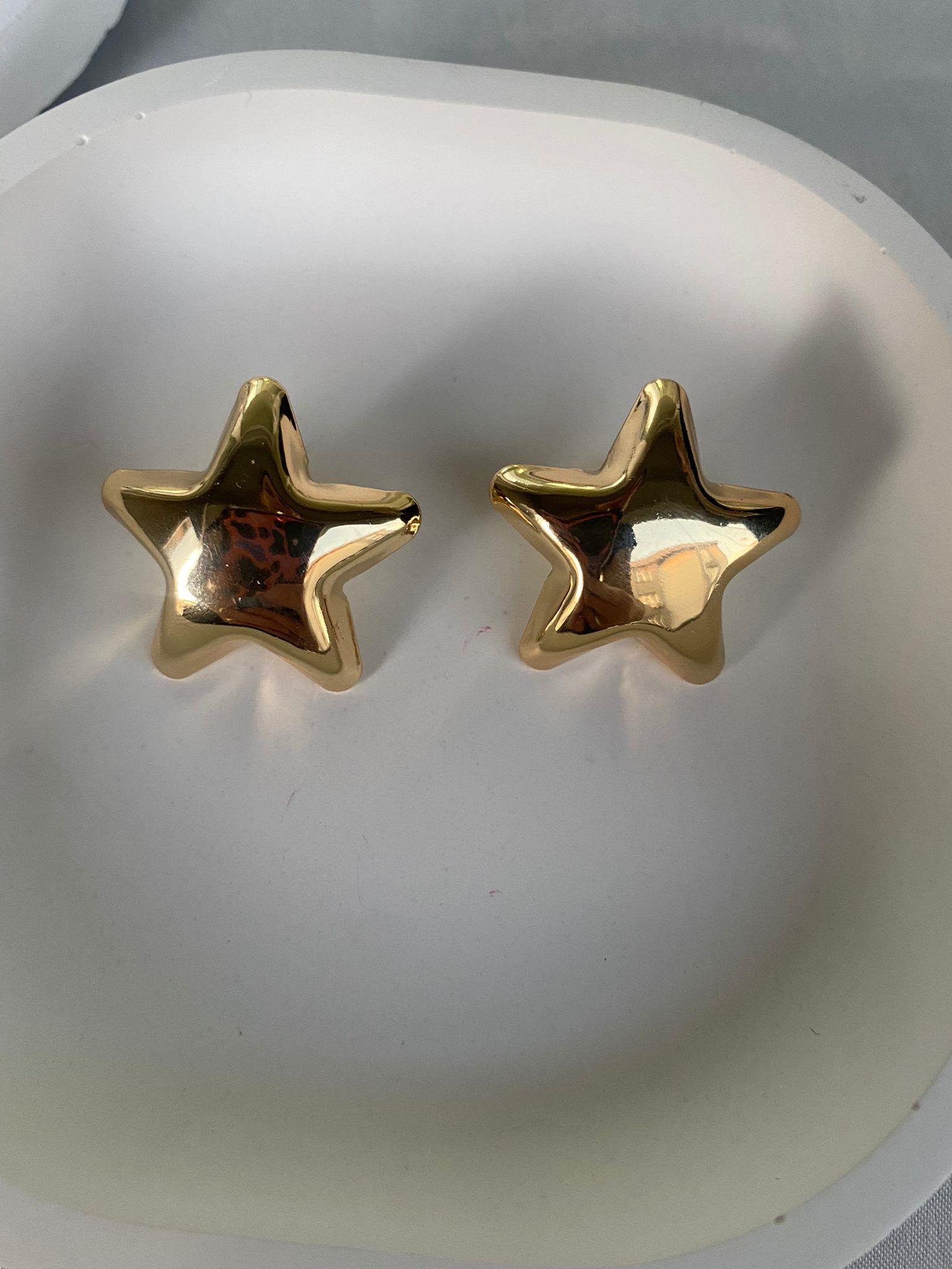 Gold Parlak Yıldız Plaka Küpe