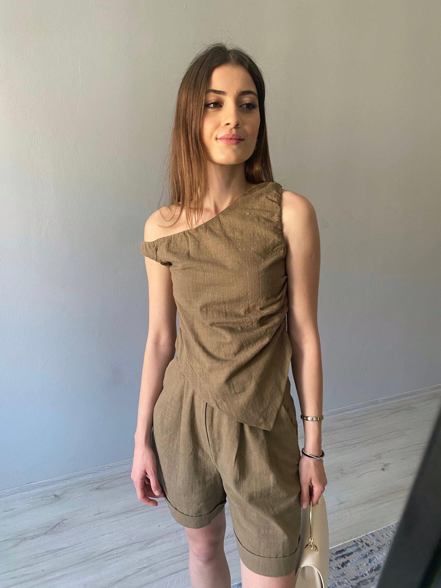 Haki Asitmetrik Bluz Şort Keten Takım