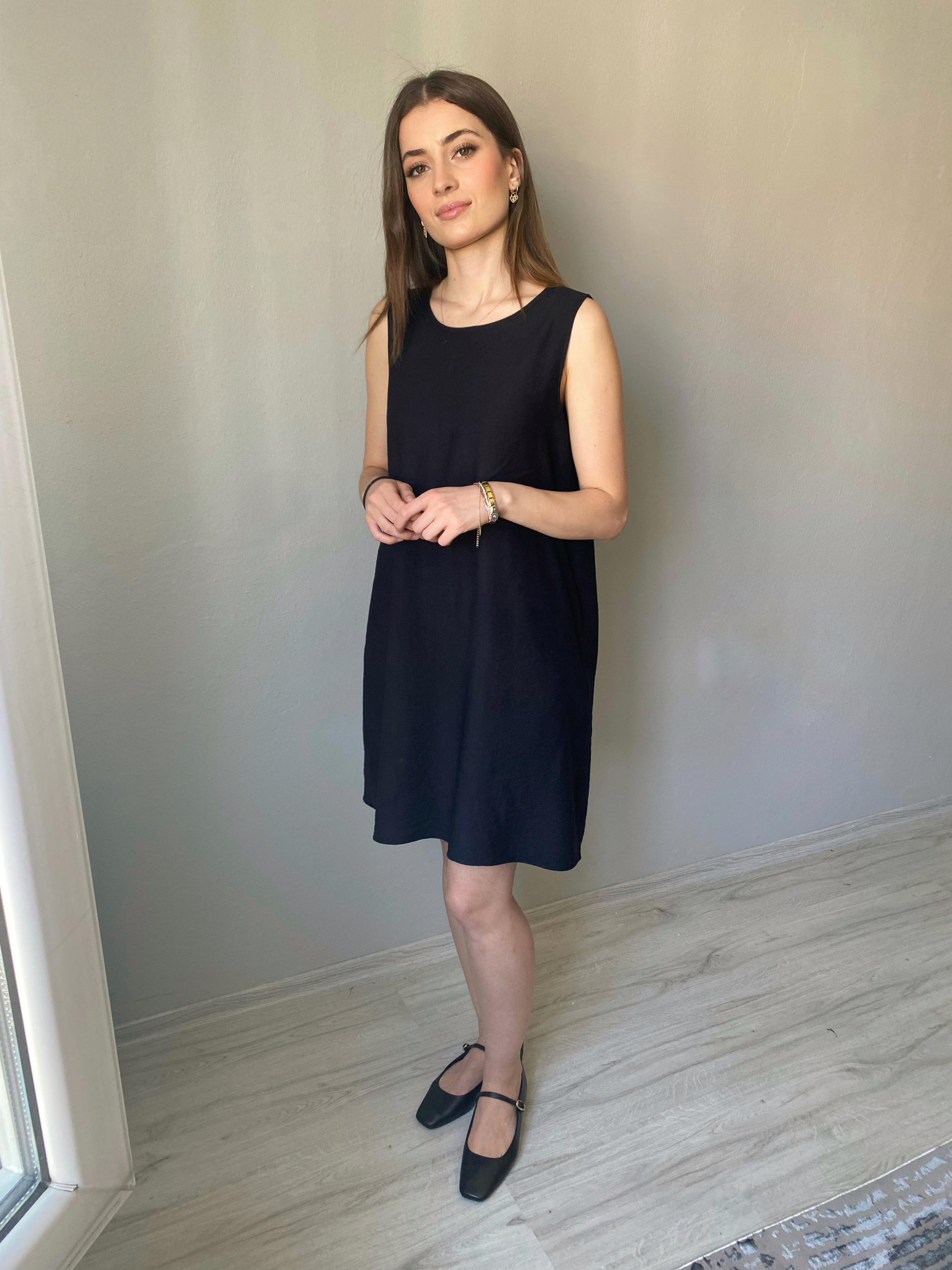 Siyah Kolsuz Cepli Basic Elbise