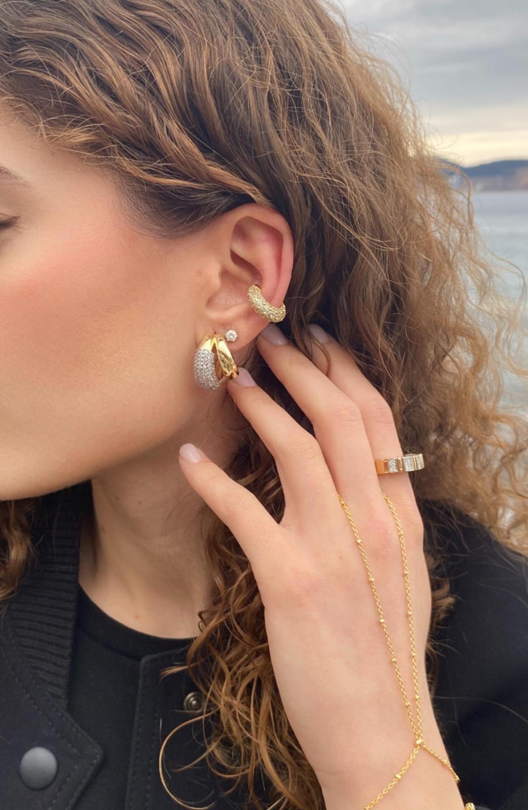 Tasarım Taşlı Çift Görünümlü Bombeli Küpe