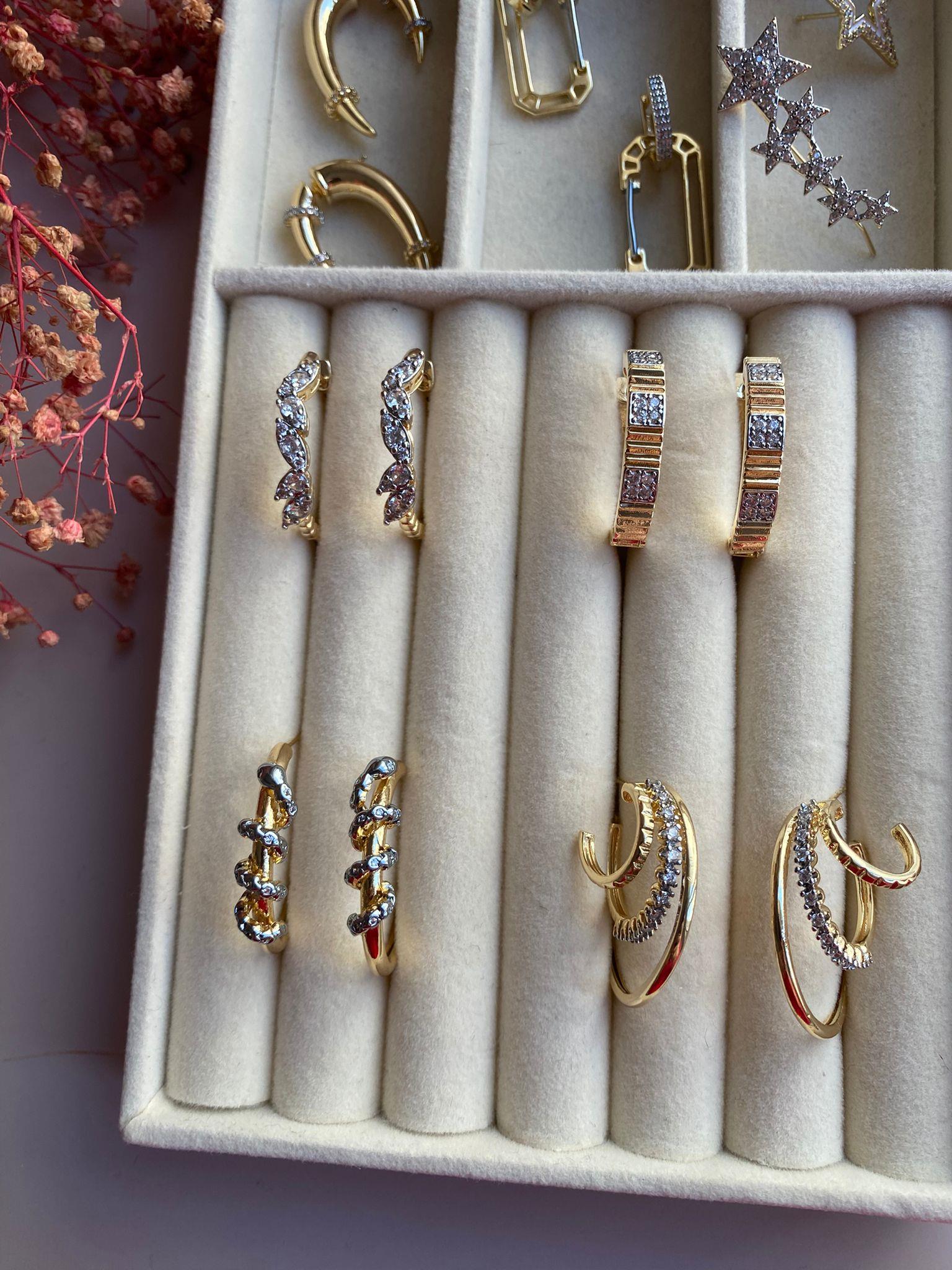 Taşlı Sarmal Gold Çelik Hena Küpe