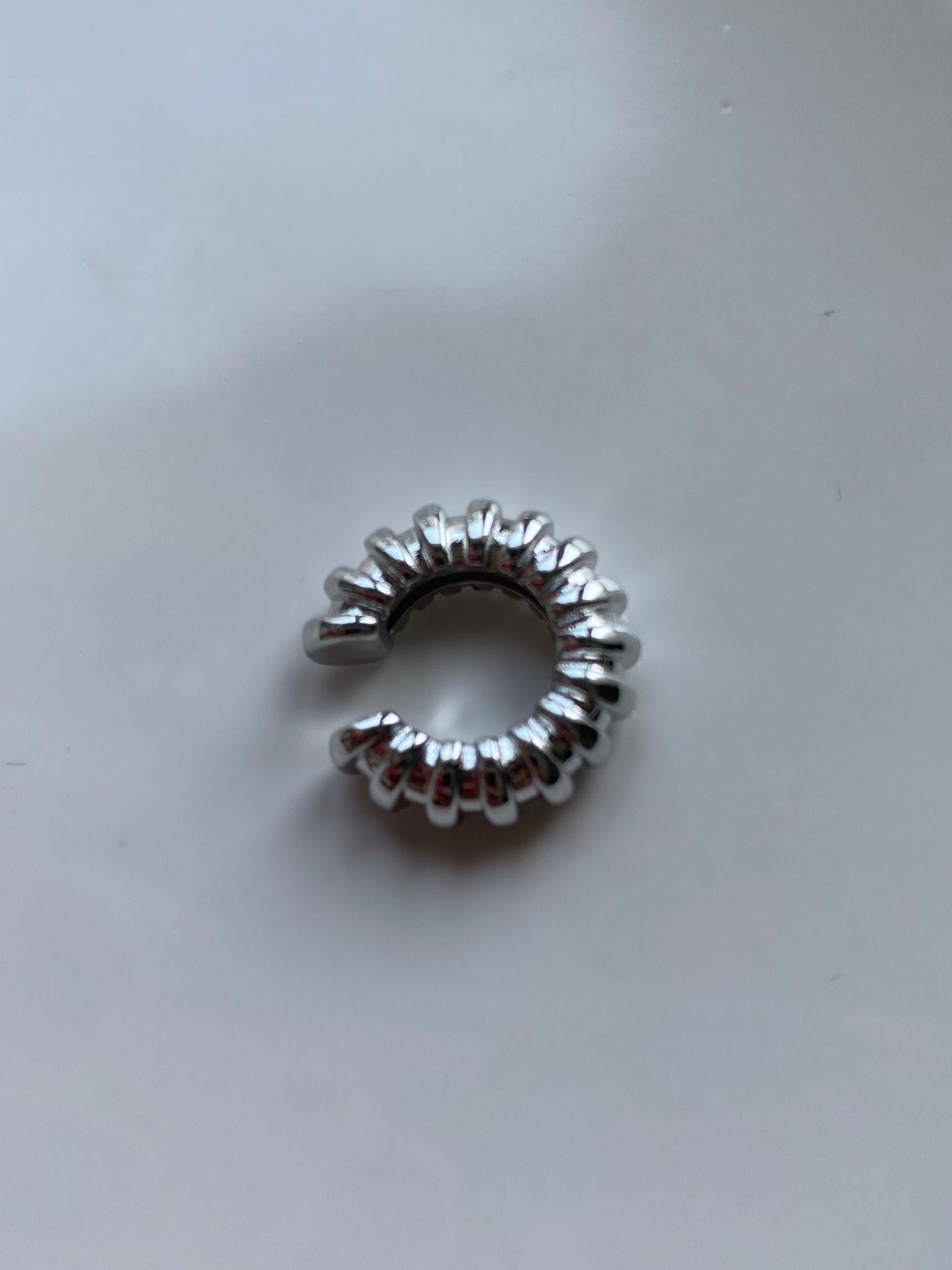 Tırtıklı Basic Silver Kıkırdak Küpe