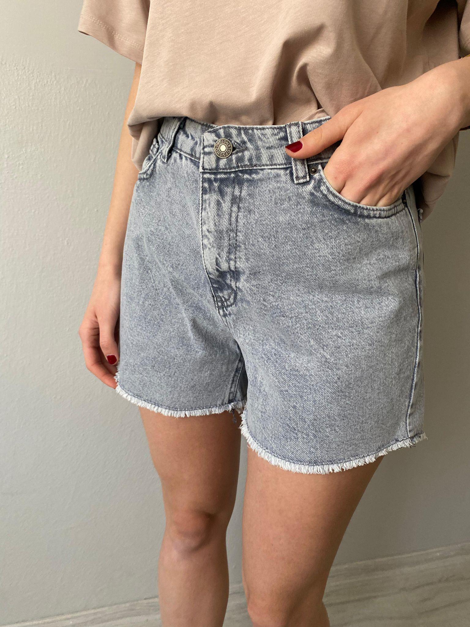 Yüksek Bel  Kısa Denim Şort 