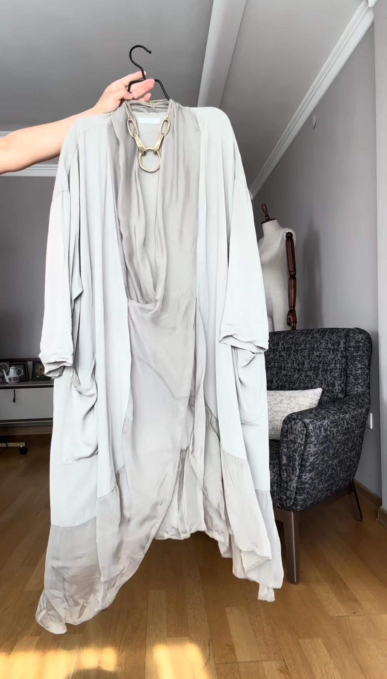 Beyaz Renk İthal Oversize Bluz 