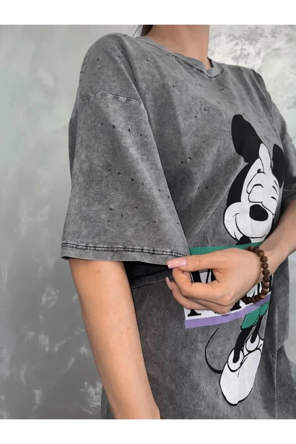 Çizgi Karakter Oversize Gri Tişört