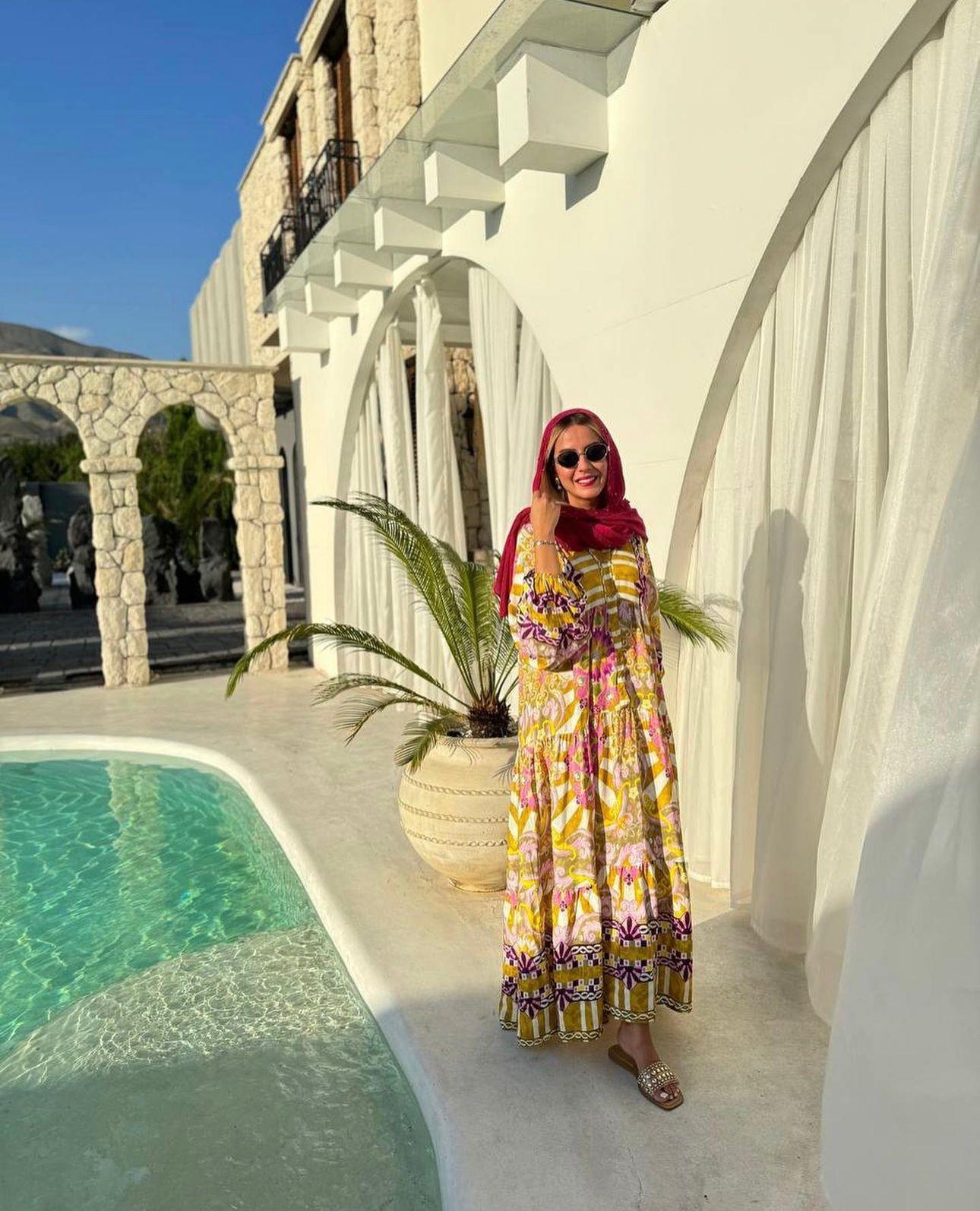 DESENLİ SARI UZUN ELBİSE