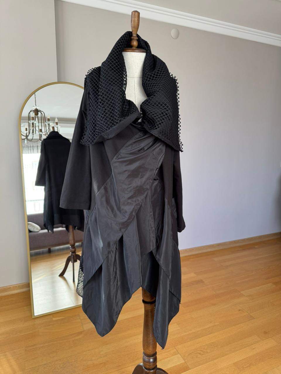 Siyah Zarafet Drape Stil Ceket