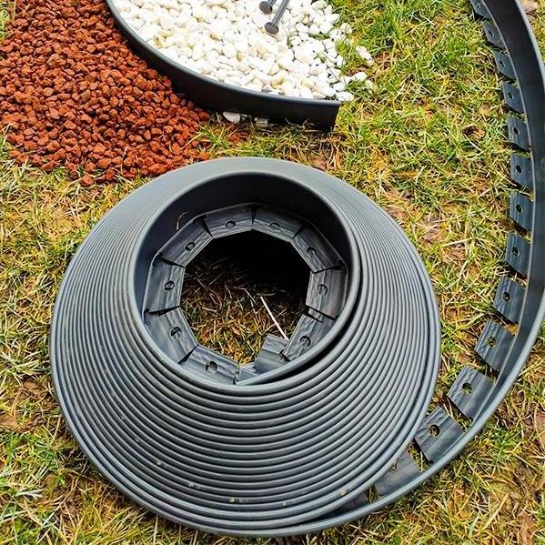 Siyah Plastik Çim Ayracı
