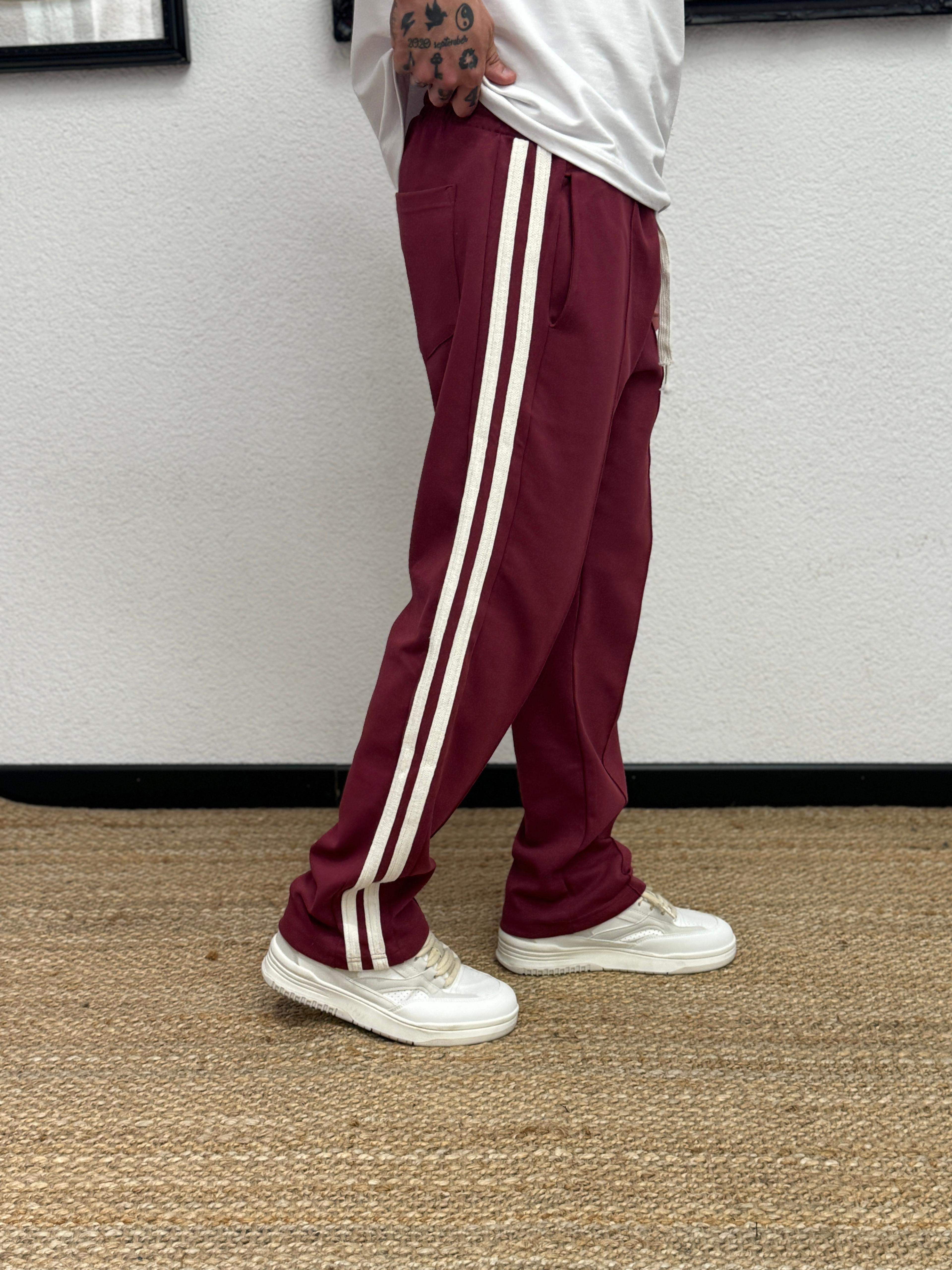  Baggy Rahat Kalıp Yan Şerit Detaylı Bordo Eşofman 