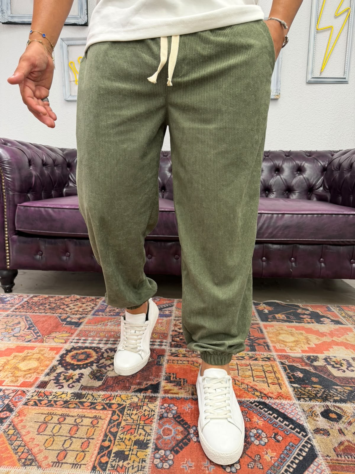 Kadife Bel ve Paça Lastikli Jogger Pantolon Haki