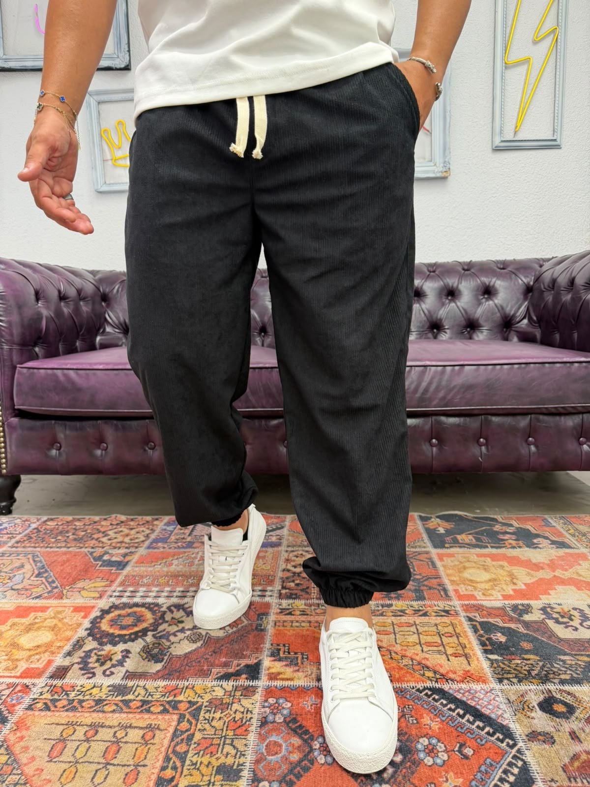 Kadife Bel ve Paça Lastikli Jogger Pantolon Siyah