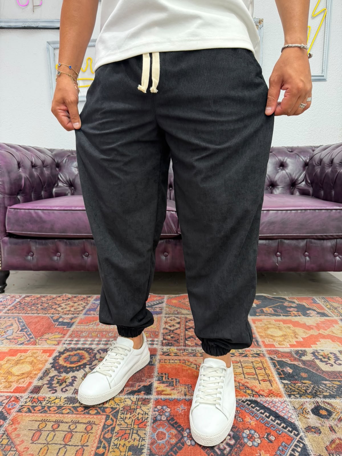 Kadife Bel ve Paça Lastikli Jogger Pantolon Siyah