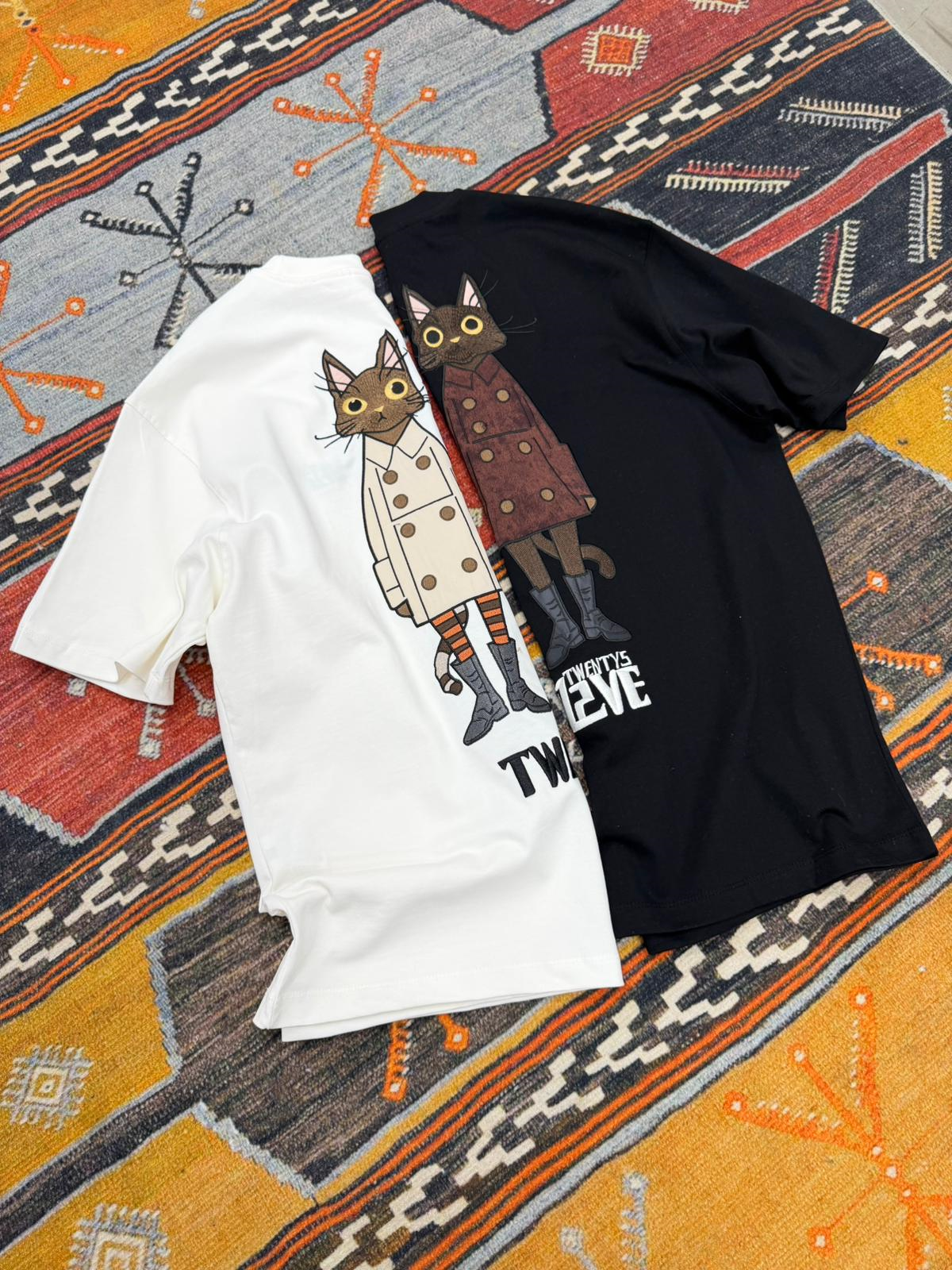Kedi Full Nakış Oversize Tişört Beyaz