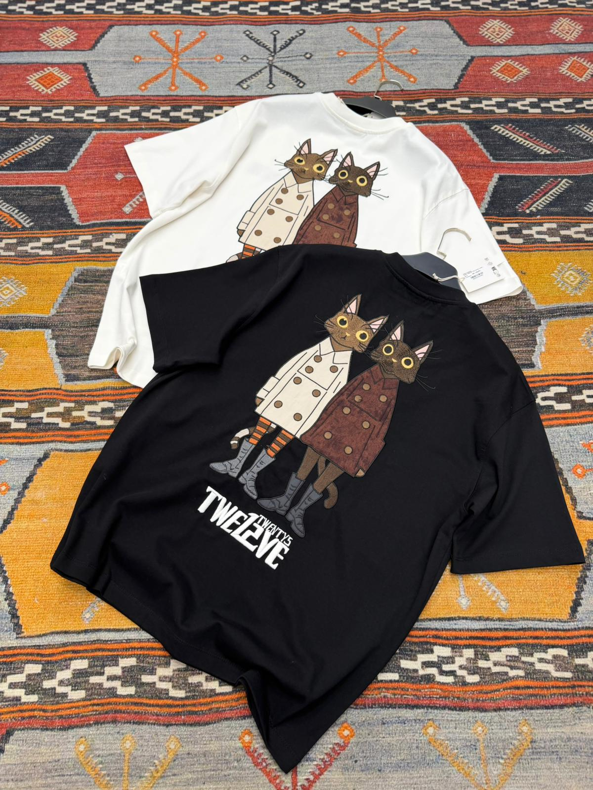 Kedi Full Nakış Oversize Tişört Beyaz