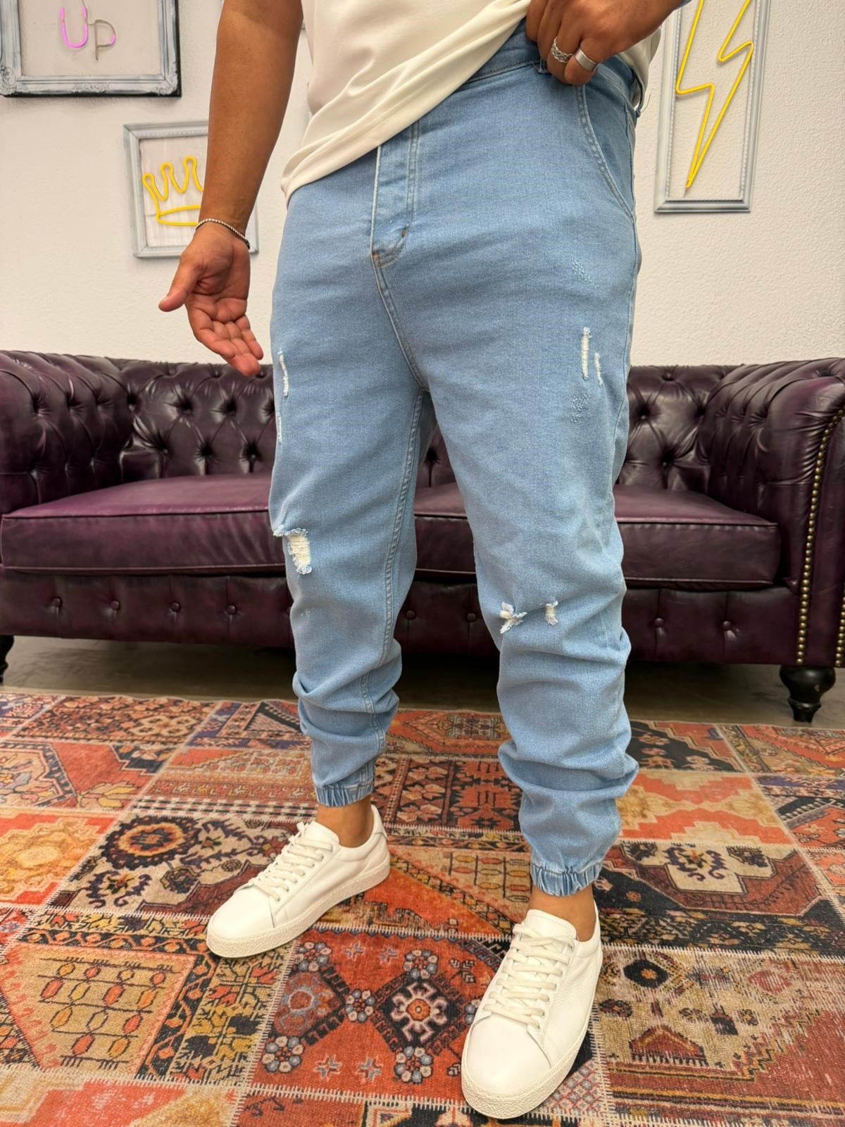 Lazer Yırtıklı Paça Lastikli Kot Jogger Açık Mavi