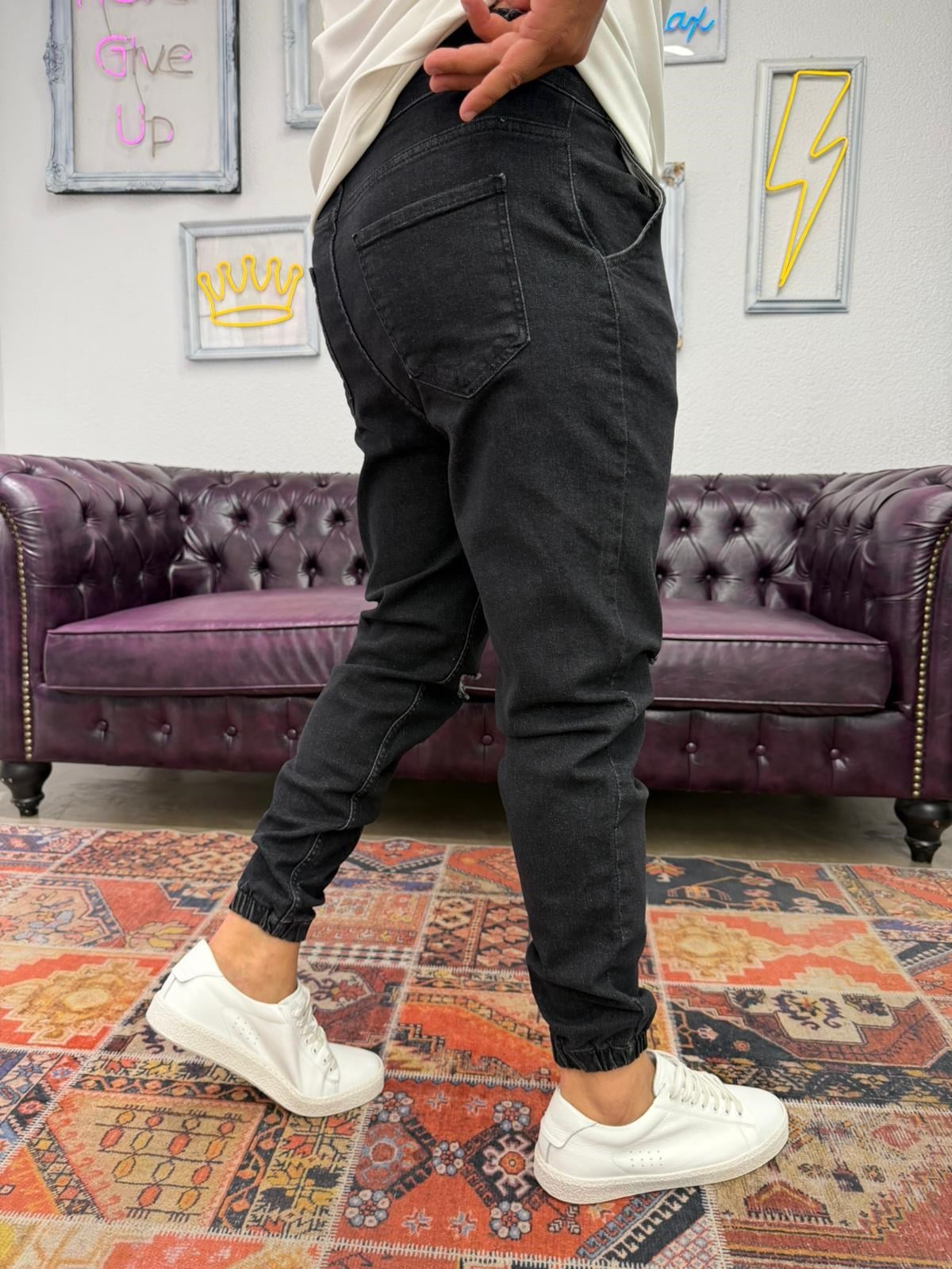 Lazer Yırtıklı Paça Lastikli Kot Jogger Siyah