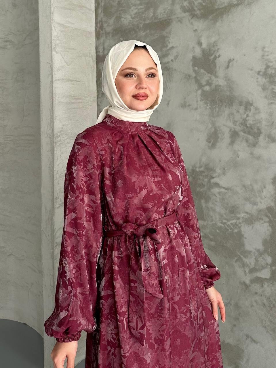 Premium Kalite Parıltılı Jakarlı Saten Kumaş Abiye Elbise Tesettür Uyumlu Jakarlı Abiye Elbise