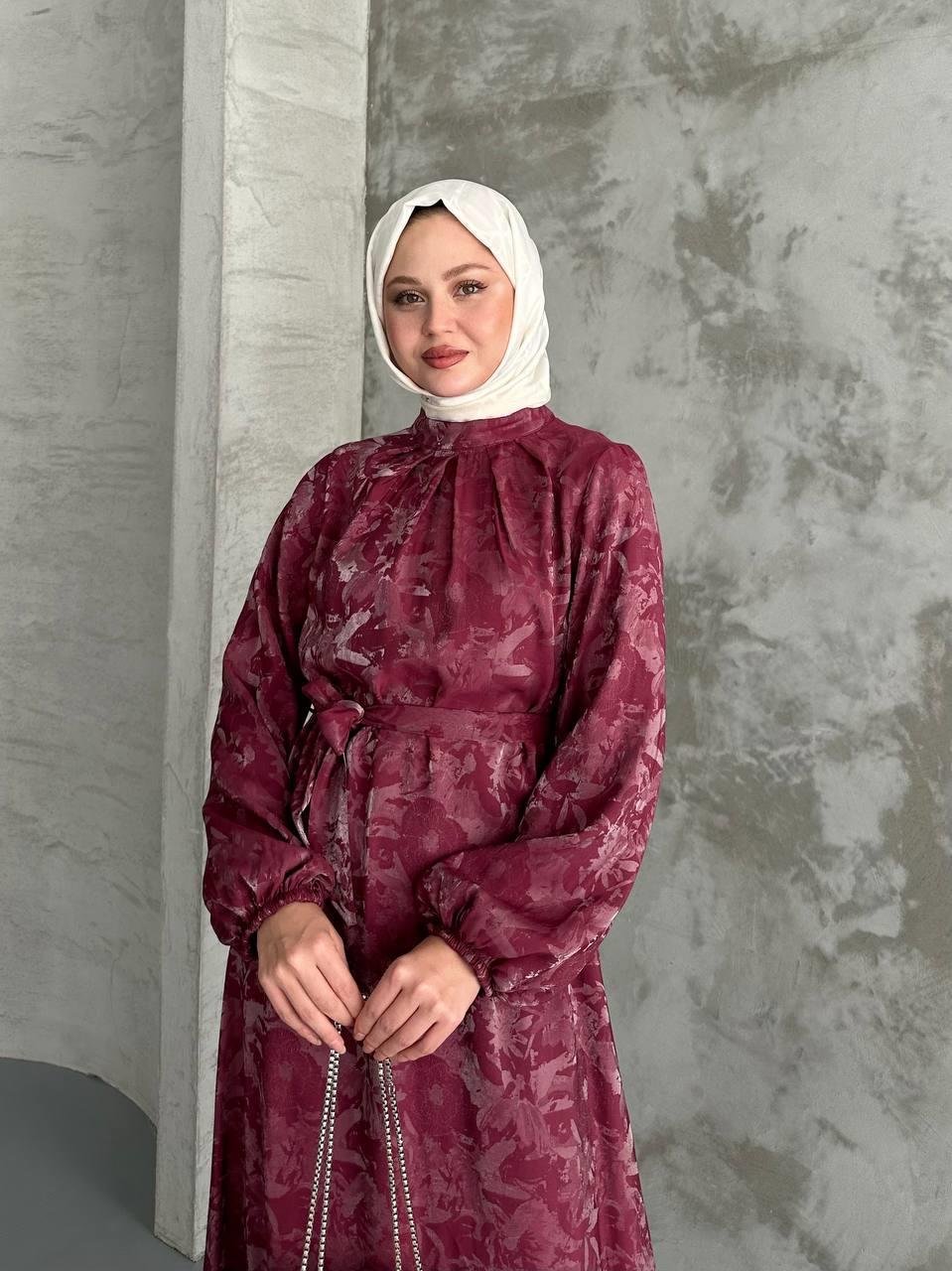 Premium Kalite Parıltılı Jakarlı Saten Kumaş Abiye Elbise Tesettür Uyumlu Jakarlı Abiye Elbise