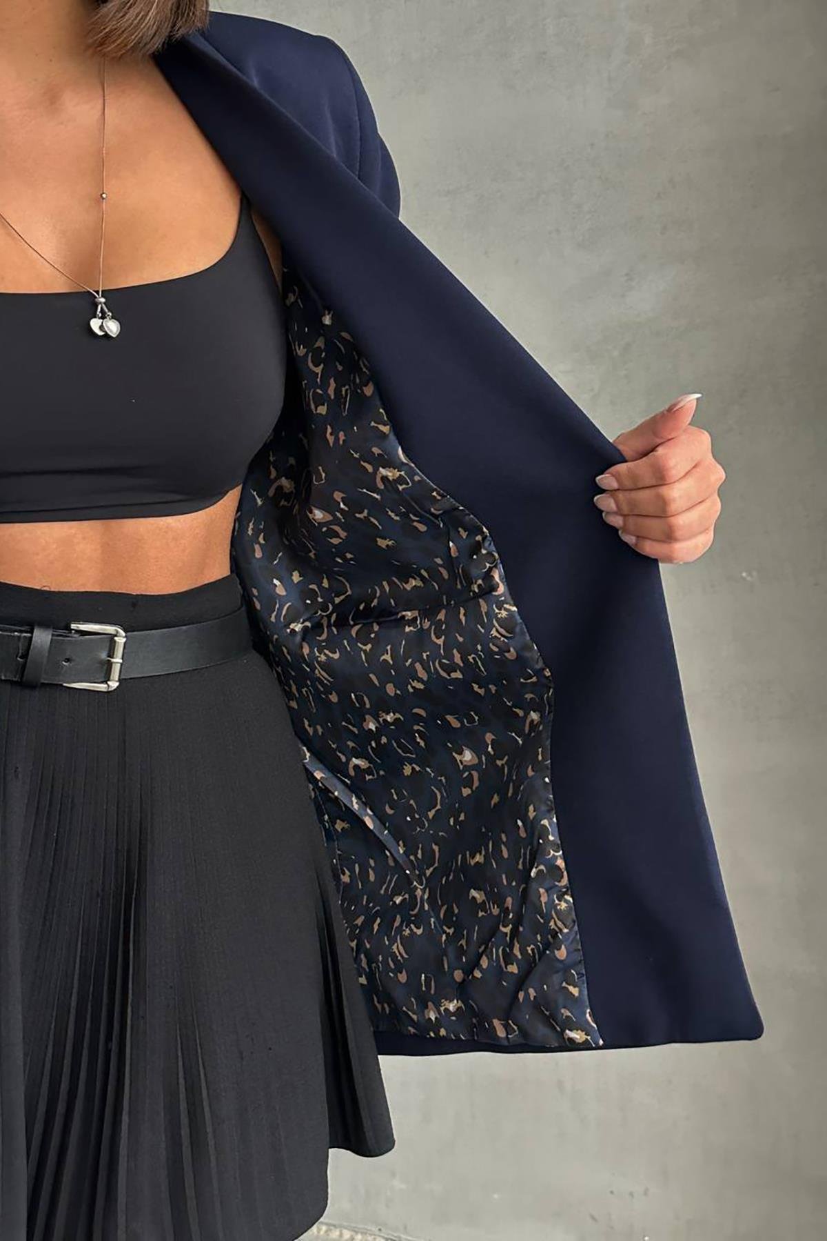 Dipmoda kadın astarlı içi leopar desenli blazer ceket DPG071